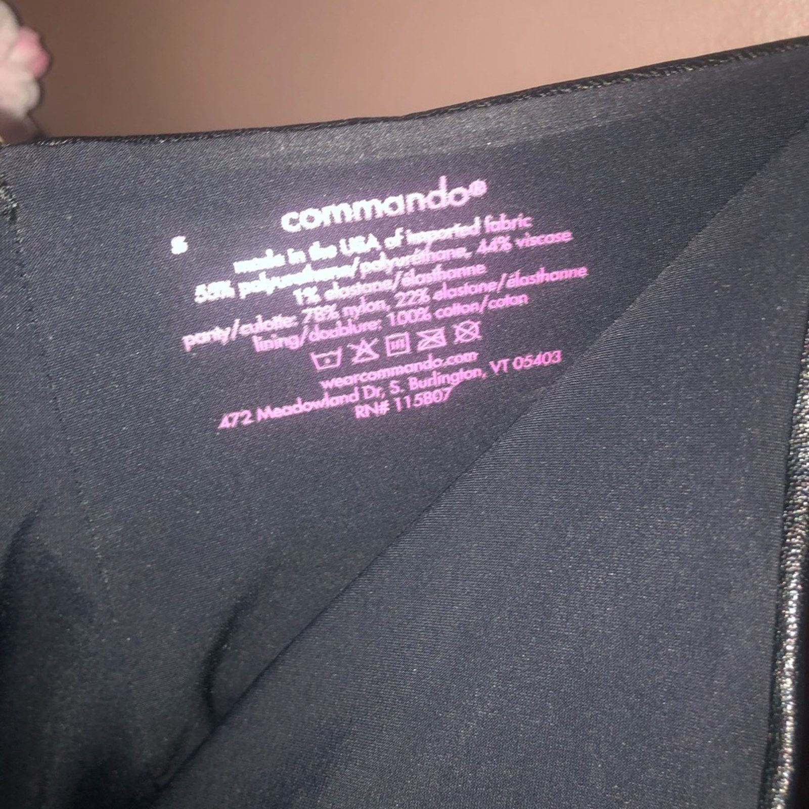 Commando Leather skirt with built in body shaper shorts. Size 27" / US 4 / IT 40 - 7 Thumbnail