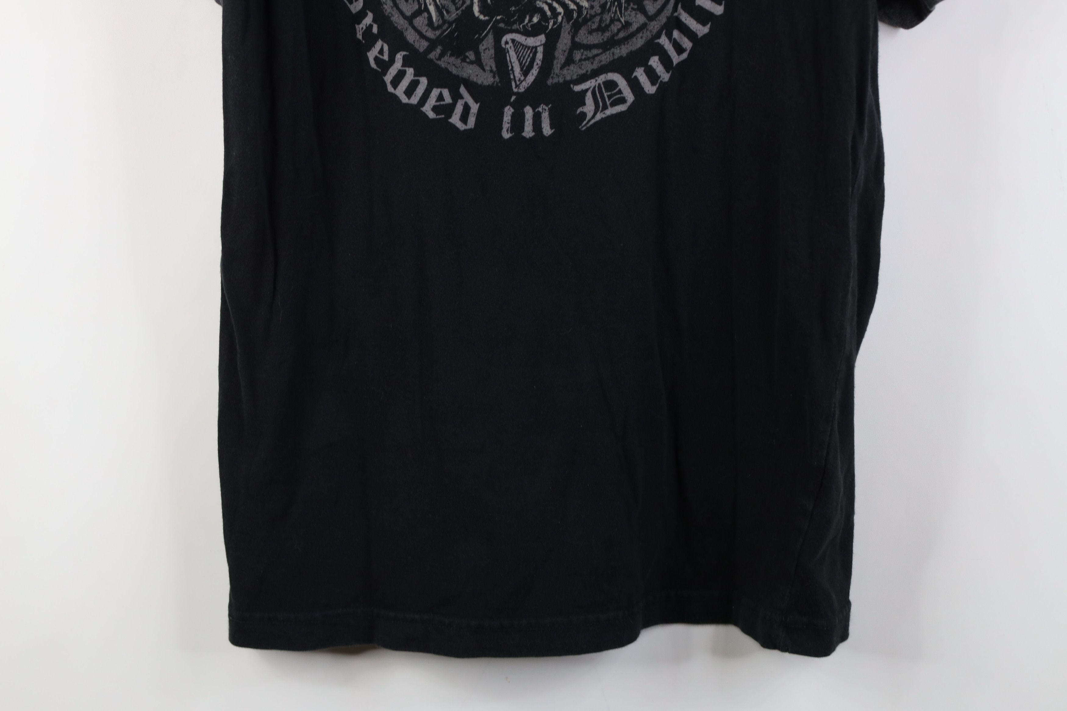 Vintage Vintage Y2K Guinness Beer Spell Celtic Ringer T-Shirt Black Size US XL / EU 56 / 4 - 3 Thumbnail