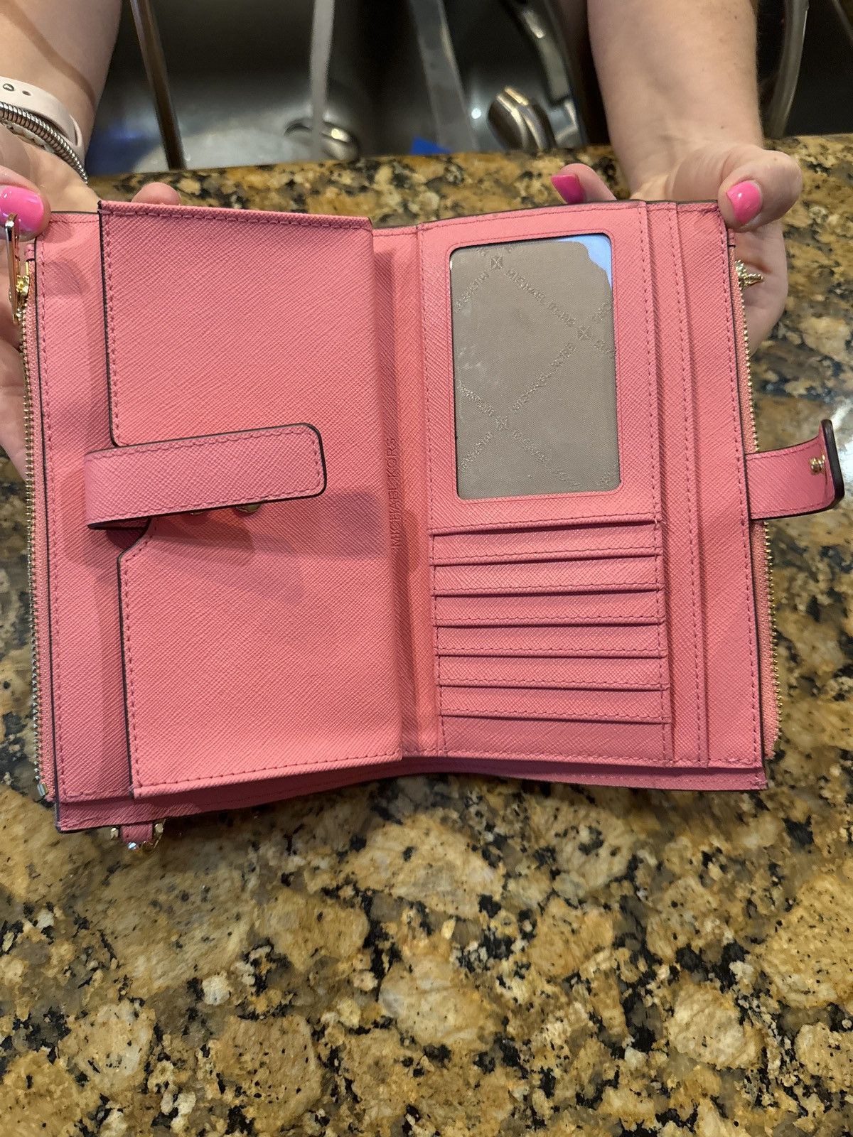 Michael Kors Michael Kors Primrose Pink Wristlet Phone Wallet Size ONE SIZE - 3 Thumbnail