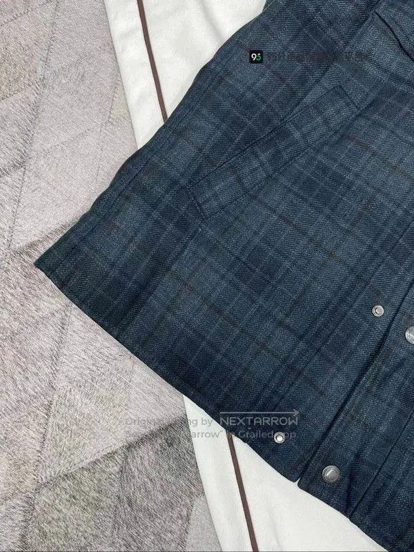 Brunello Cucinelli Brunello Cucinelli Wool Plaid Down Vest Unisex. Size US M / EU 48-50 / 2 - 7 Thumbnail