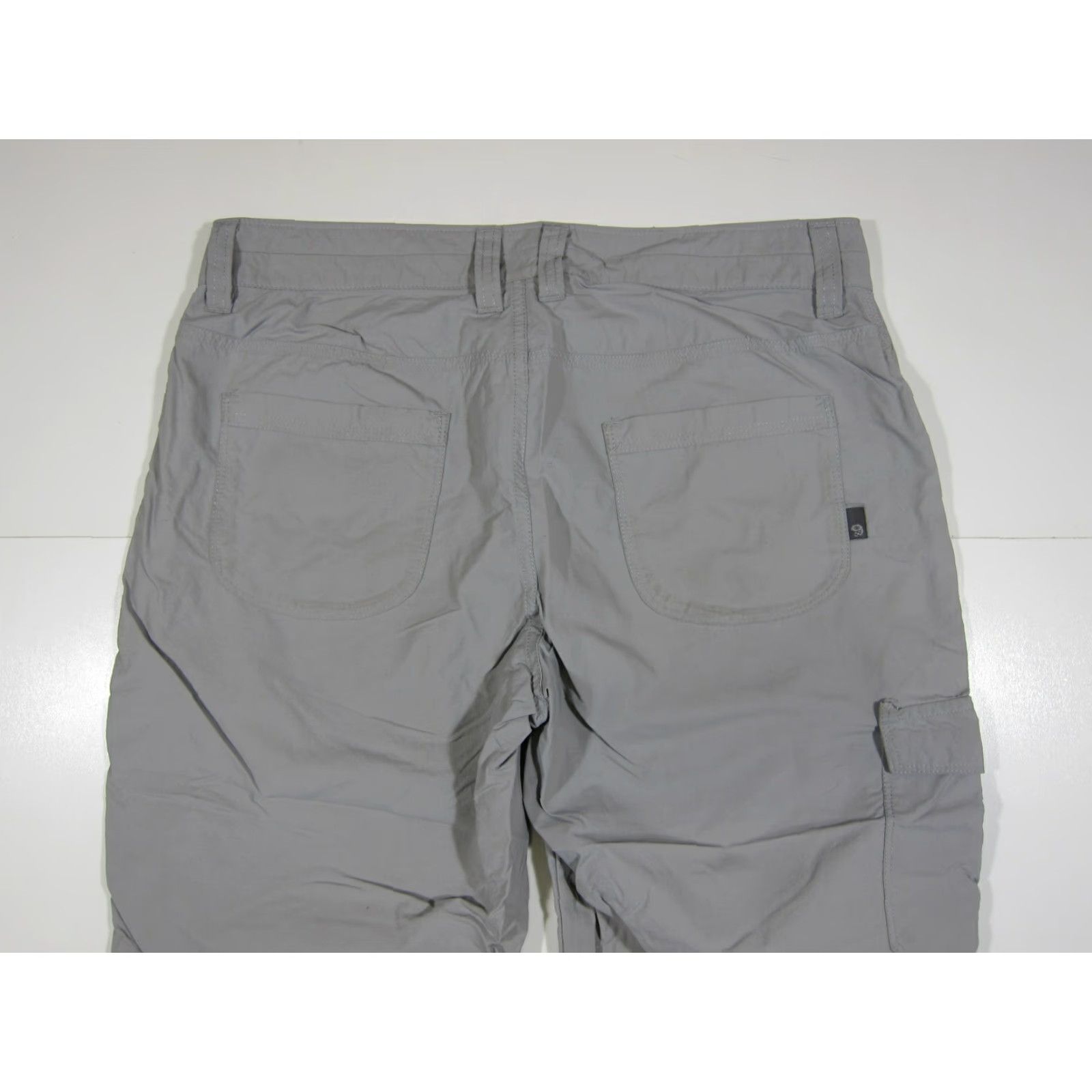 Mountain Hardwear Mountain Hardwear Nylon Grey Travel Hike Active Cargo Crop Capri Pant Size 10/42 Womens Crop Pant 32" Waist 18" Inseam Grey 80s 90s Travel Workwear Size 32" / US 10 / IT 46 - 5 Thumbnail