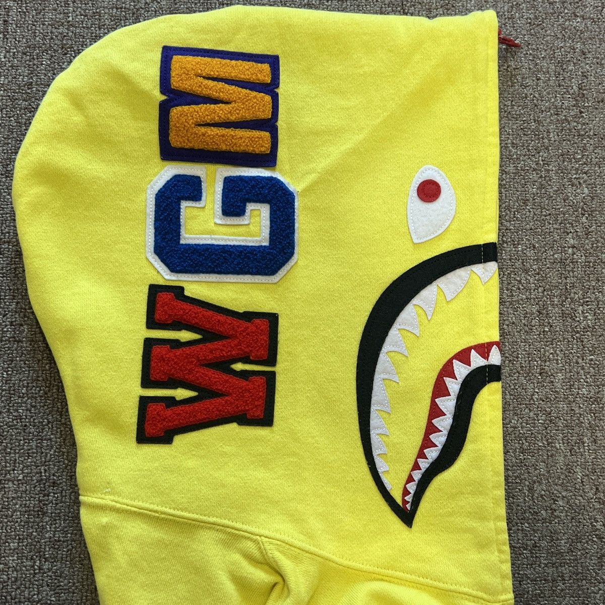 Bape Bape Yellow Color Shark Hoodie Size US S / EU 44-46 / 1 - 6 Thumbnail