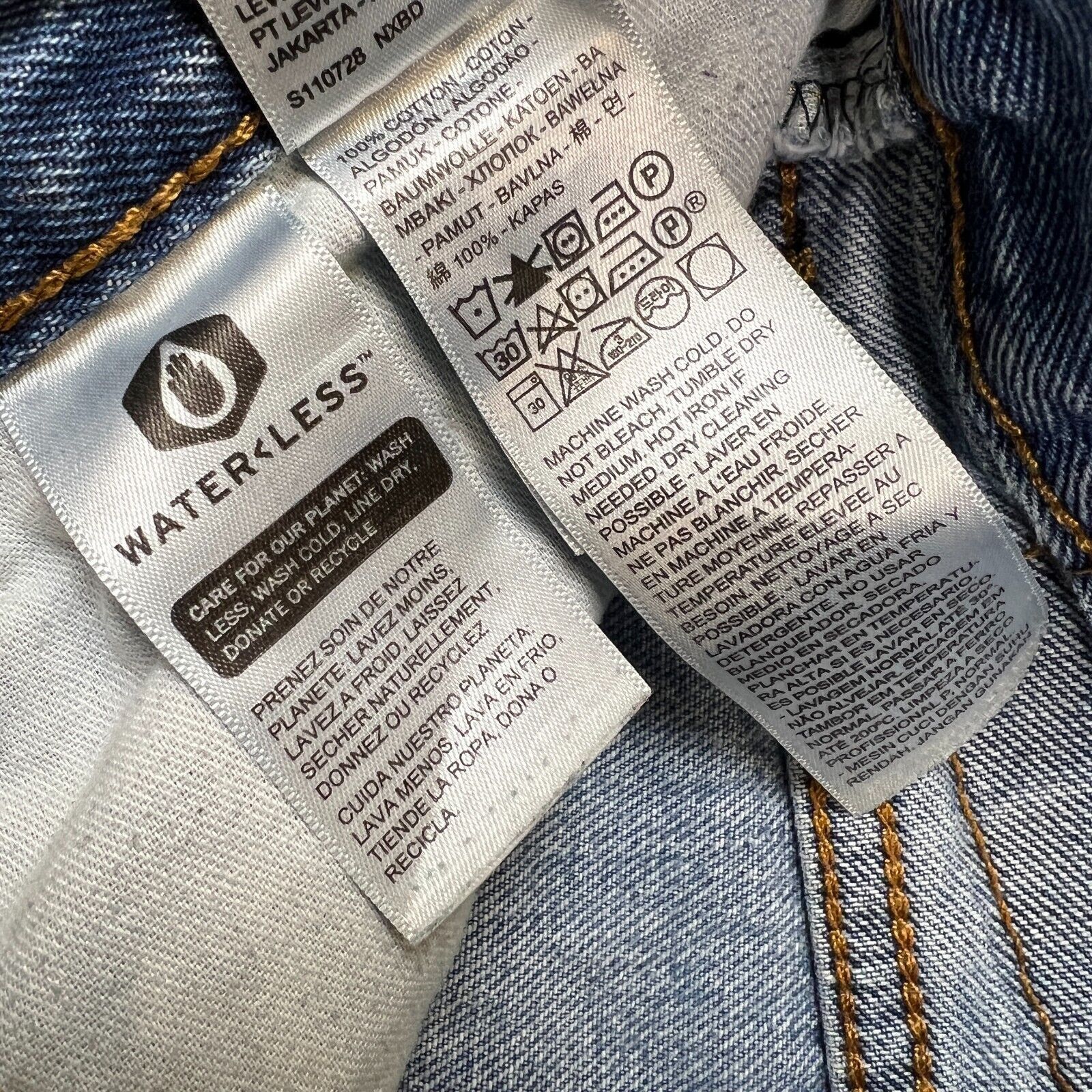 Levi's × Vintage Levi's 516 Jeans 33x34 Blue Slim Straight Leg Faded Denim Size US 33 - 12 Thumbnail
