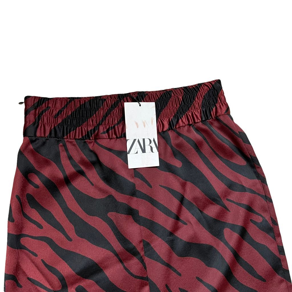 Zara NWT Zara Animal print pencil skirt Maroon Size 28" / US 6 / IT 42 - 11 Thumbnail