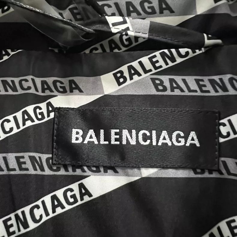 Balenciaga Balenciaga Full Logo Stand Collar Down Jacket Size US S / EU 44-46 / 1 - 3 Thumbnail