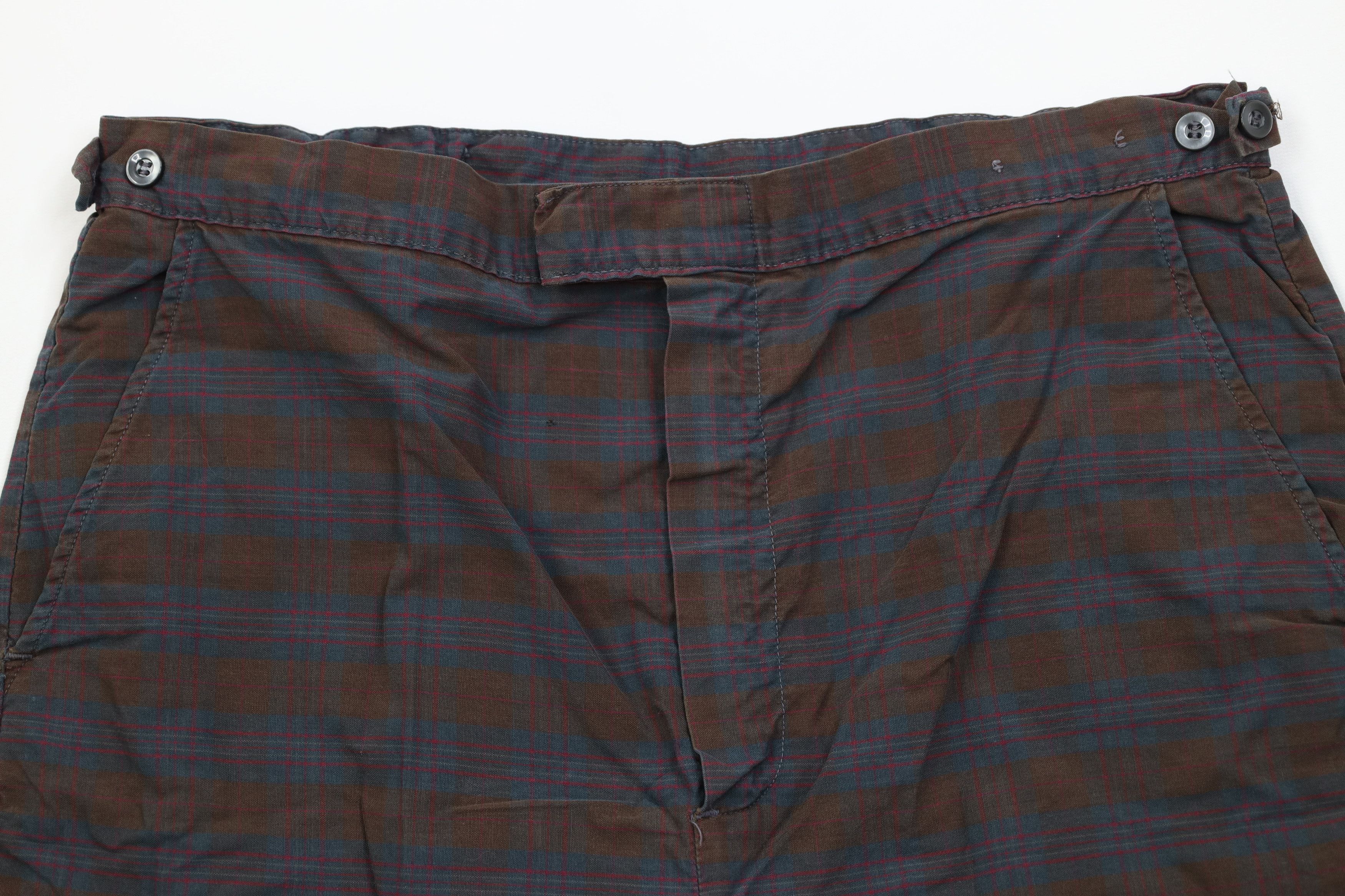 Vintage Vintage 50s Streetwear Above Knee Golf Chino Shorts USA Size US 32 / EU 48 - 2 Thumbnail