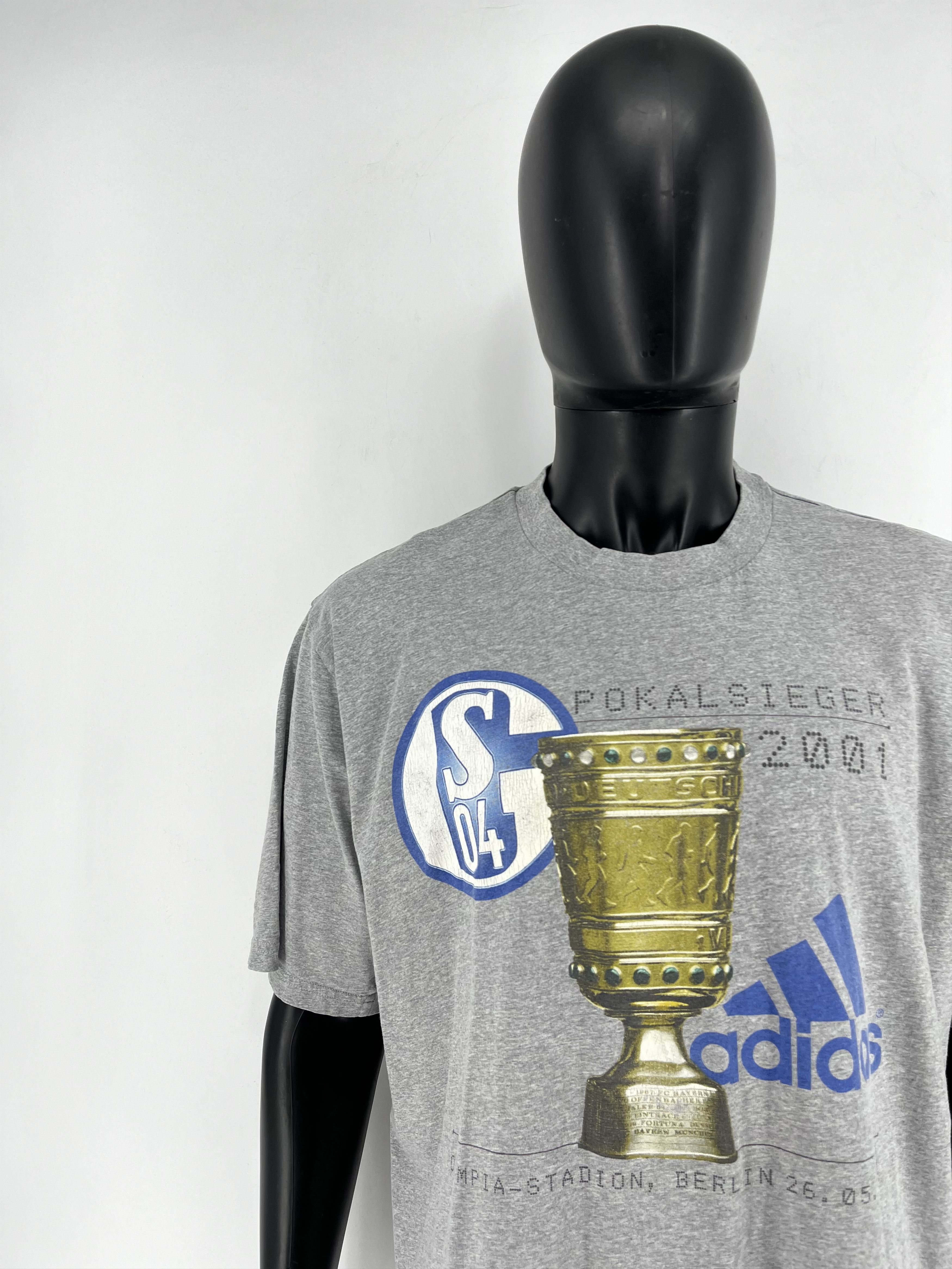 Adidas Adidas Schalke 04 Pokalsieger Cup Sieger Vintage T-shirt 00s Size US XL / EU 56 / 4 - 6 Thumbnail
