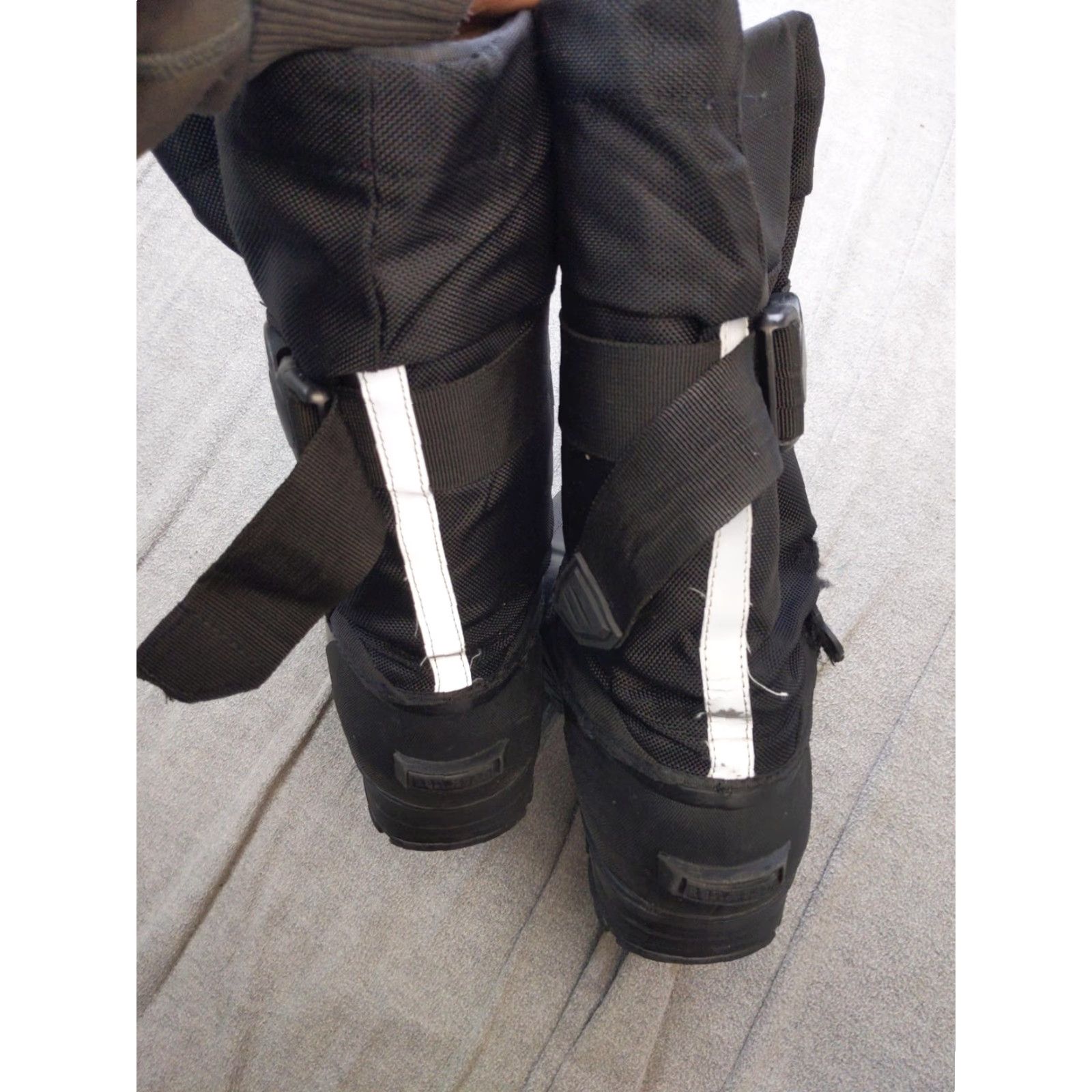 Vintage VINTAGE? No. RedHead Mens Snow Boot 9 Black Synthetic Insulated Thinsulate Winter Outdoor 42 9 Mens Boots Black Snow Boot Size US 9 / EU 42 - 7 Thumbnail