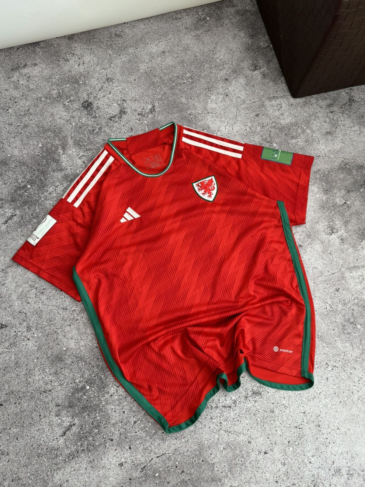 Adidas Adidas Wales Home Jersey FIFA 2022 Size US XL / EU 56 / 4 - 2 Thumbnail