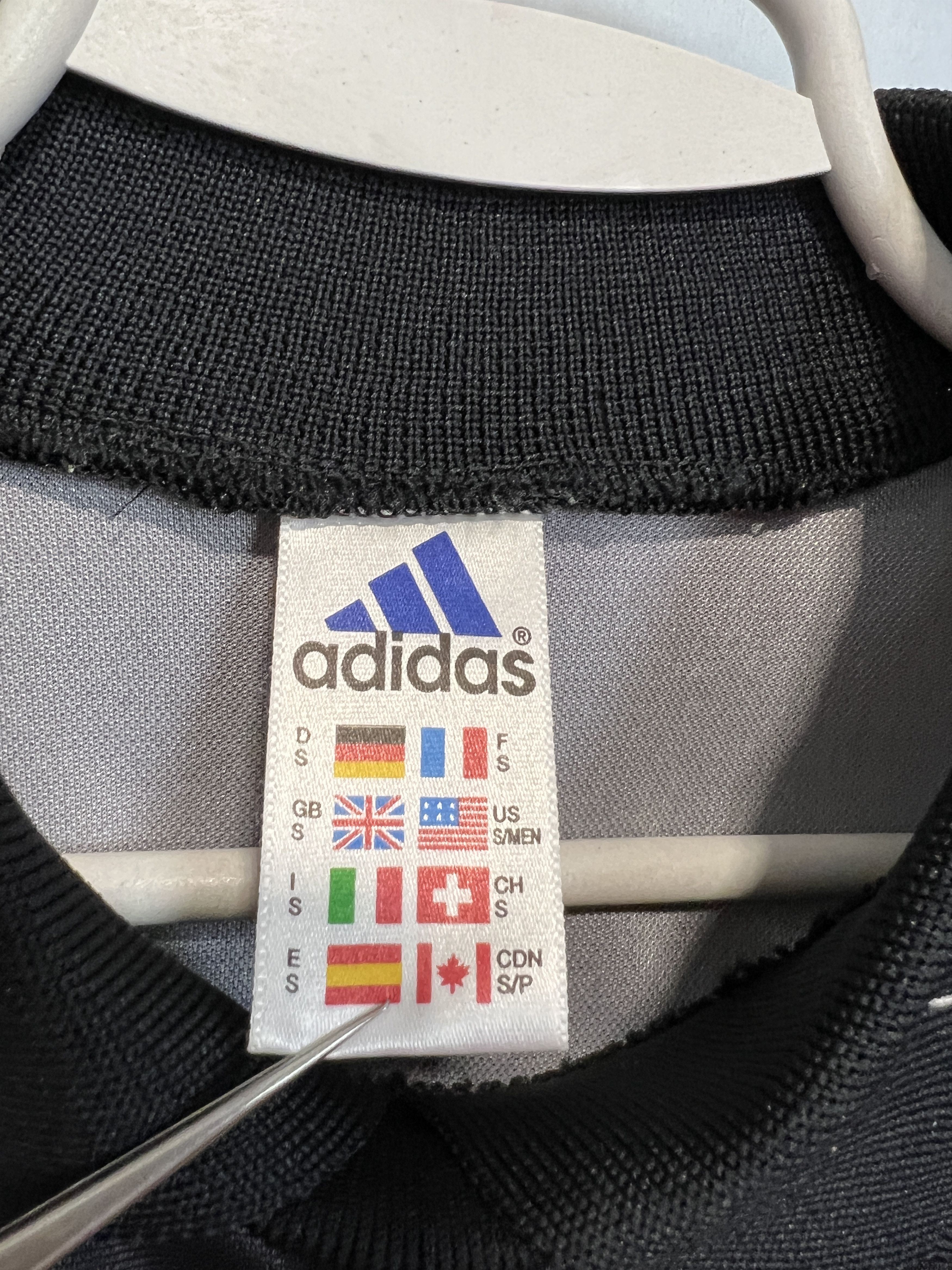 Adidas Vintage Football Goalkeeper Template Shirt Soccer Jersey Size US S / EU 44-46 / 1 - 8 Thumbnail