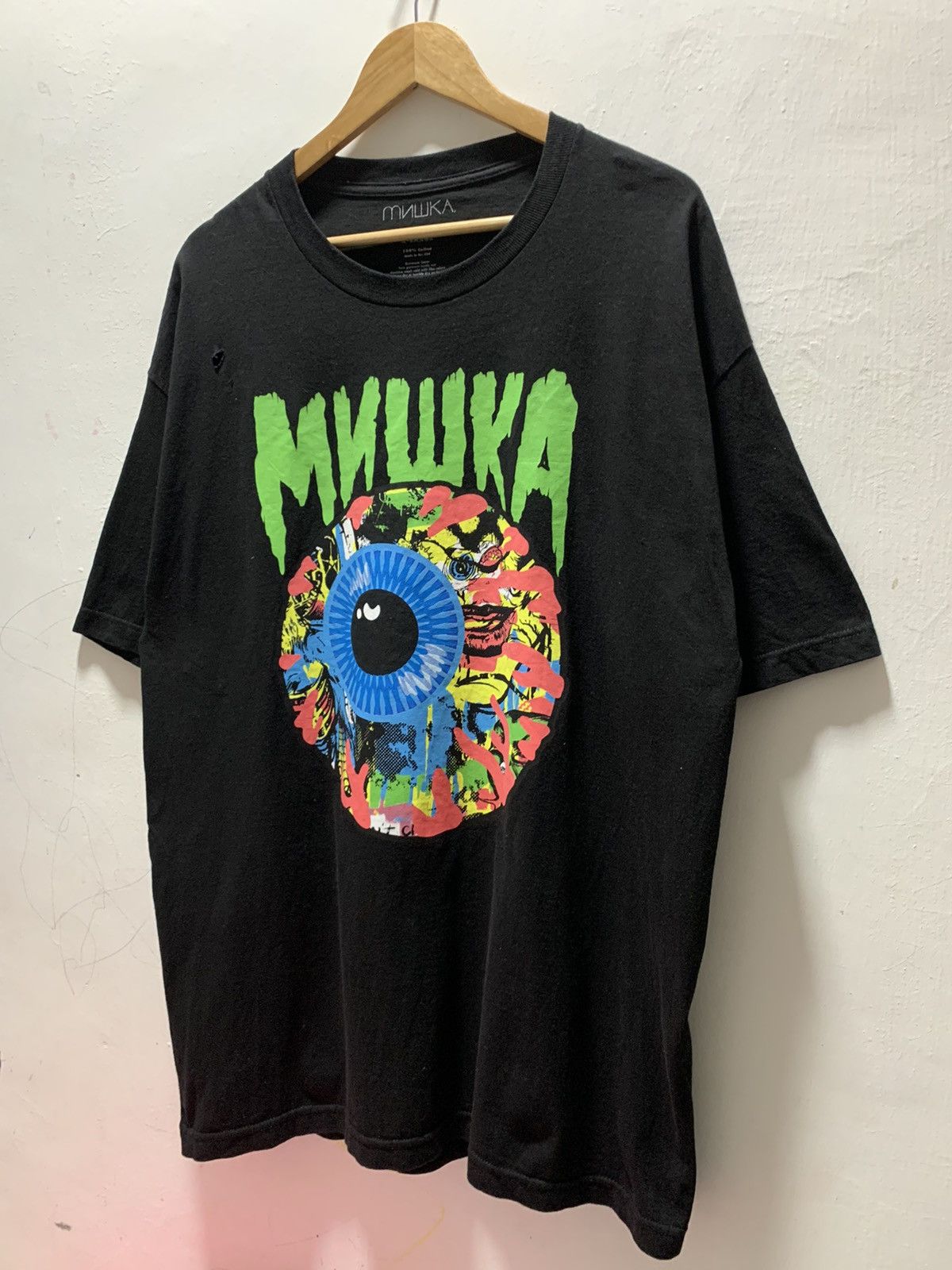 Mishka Mishka Eyes Nice Graphic Tee Shirt Distressed Size US XL / EU 56 / 4 - 3 Thumbnail
