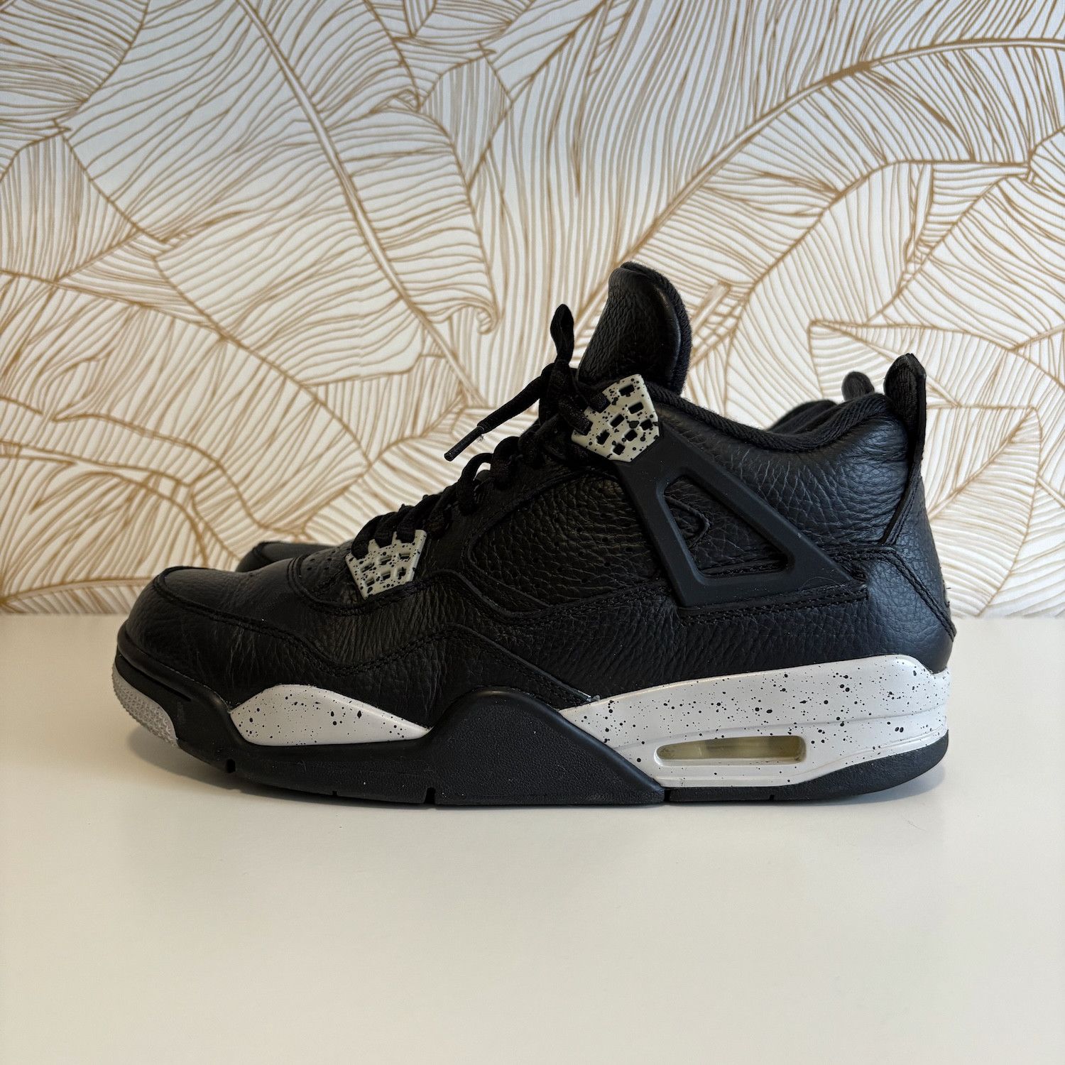 Jordan Brand Jordan 4 Retro Oreo Size US 9.5 / EU 42-43 - 4 Thumbnail