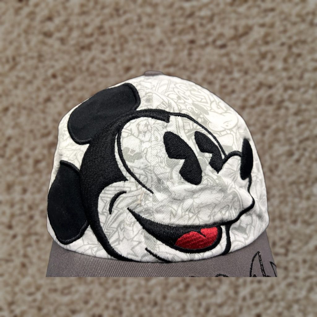 Disney VINTAGE Disney Walt World Mickey Mouse Hat Cap Strap Back Adult White Cotton Graffiti Baseball Cap Unisex Size ONE SIZE - 1 Thumbnail