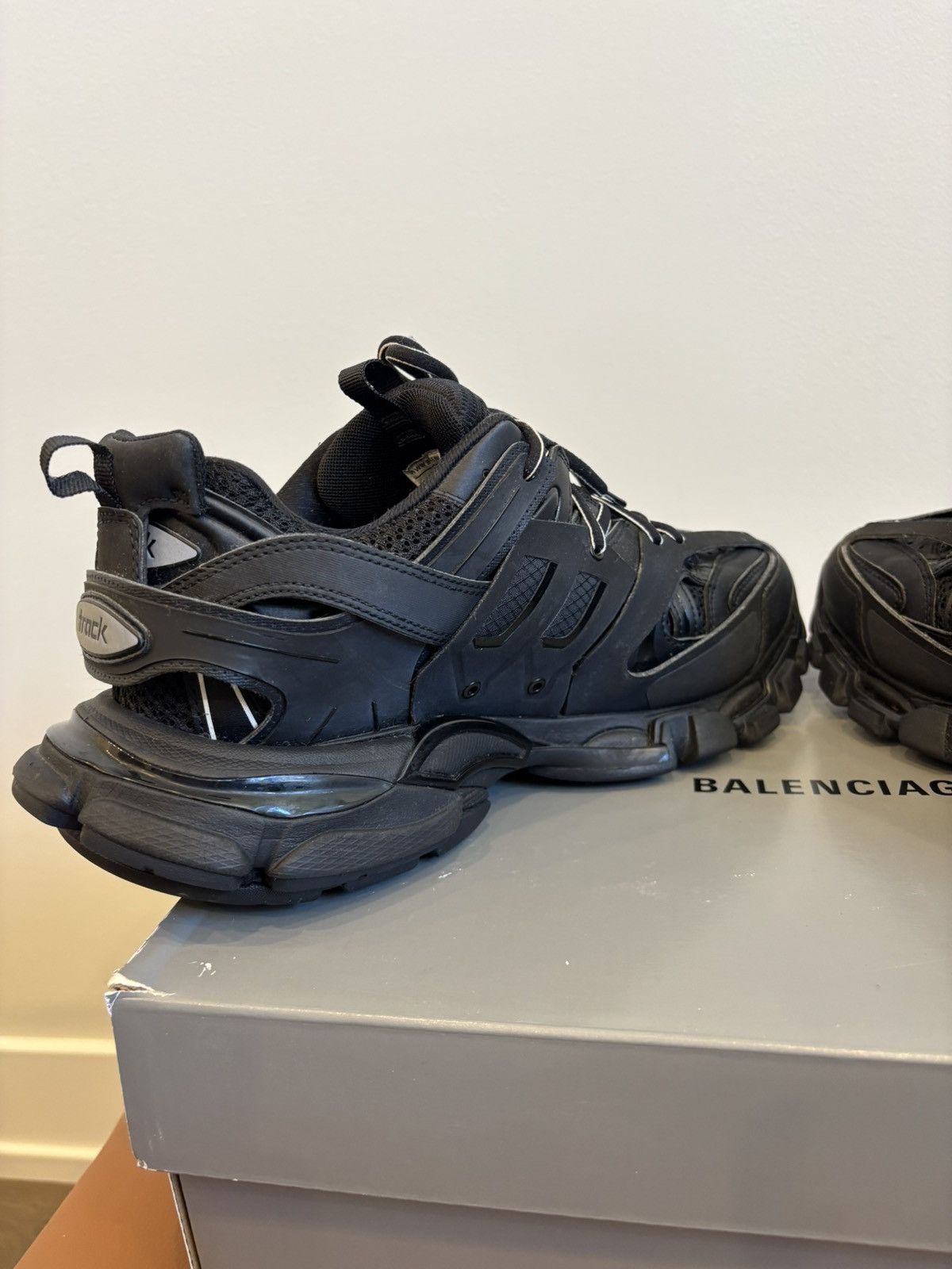 Balenciaga Balenciaga Track Runner Shoe Size US 10 / EU 43 - 8 Thumbnail