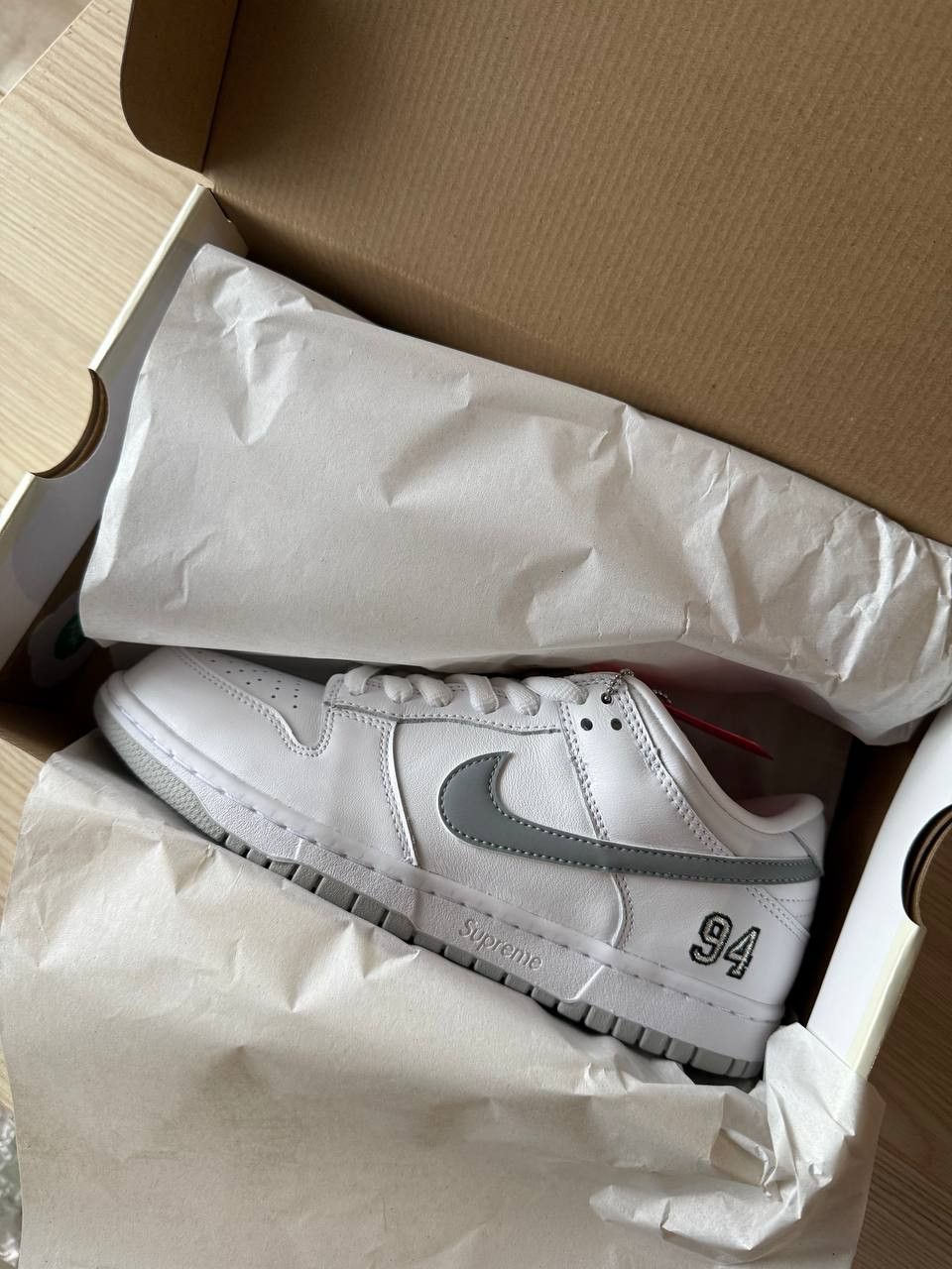 Nike × Supreme Nike sb Dunk low Supreme Size US 8 / EU 41 - 9 Thumbnail