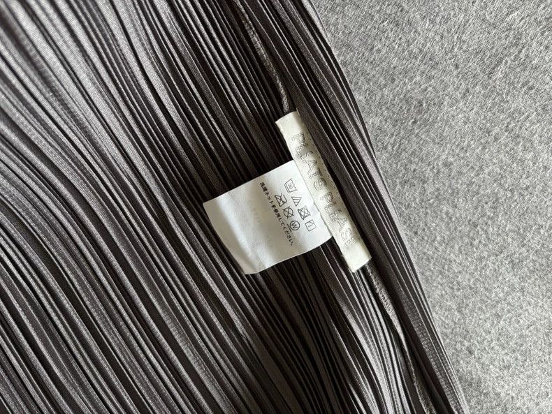 Issey Miyake Issey Miyake size:3 Dark grey pleated dress Size XS / US 0-2 / IT 36-38 - 3 Thumbnail
