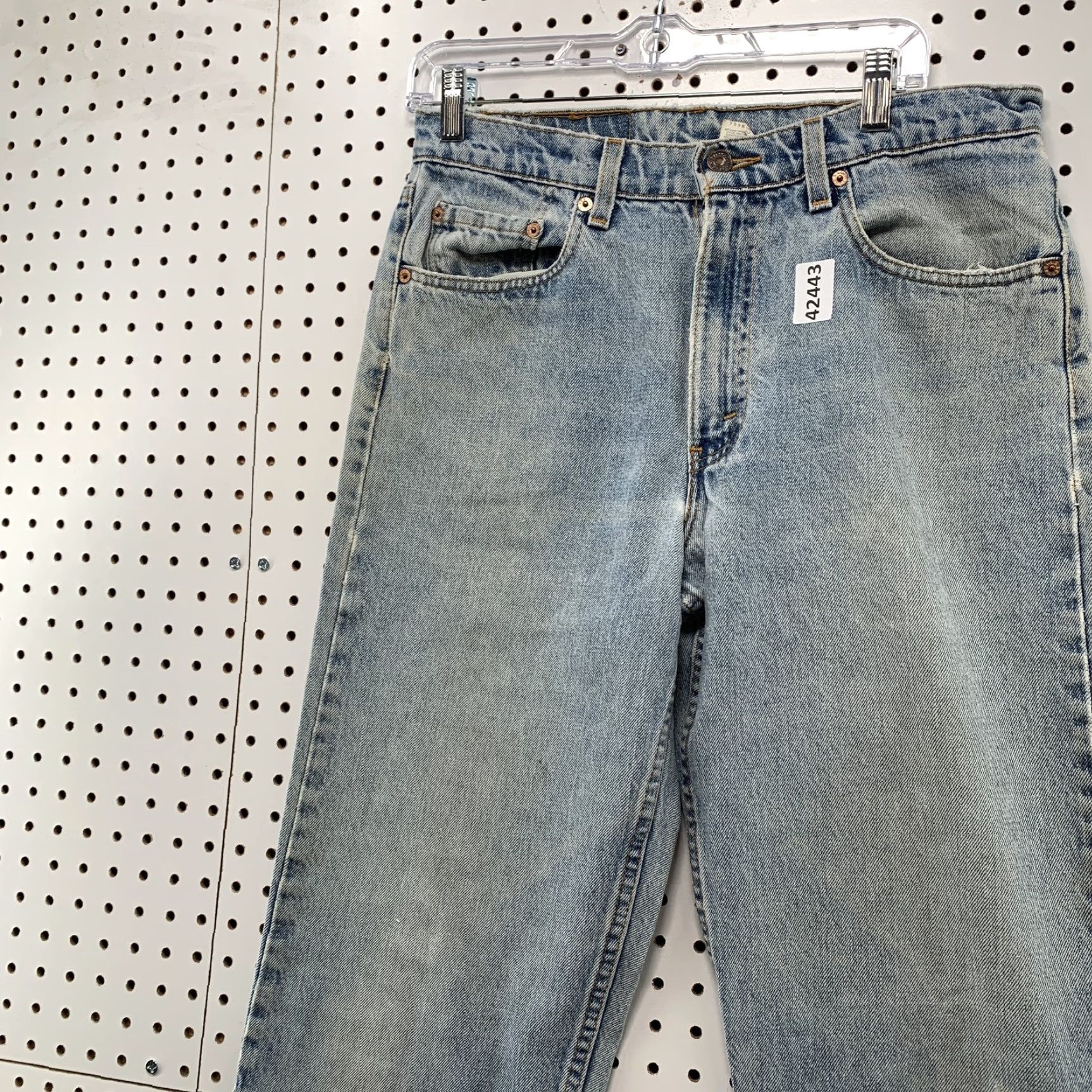 Levi's VINTAGE Levi's 550 Blue Denim Jeans Mens 33x32 Distressed 90s USA Fits 32x31 Size US 33 - 6 Thumbnail