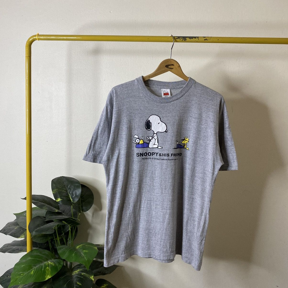 Peanuts Vintage Peanuts Snoopy & Friends Old Cartoon T Shirt Size US M / EU 48-50 / 2 - 1 Thumbnail