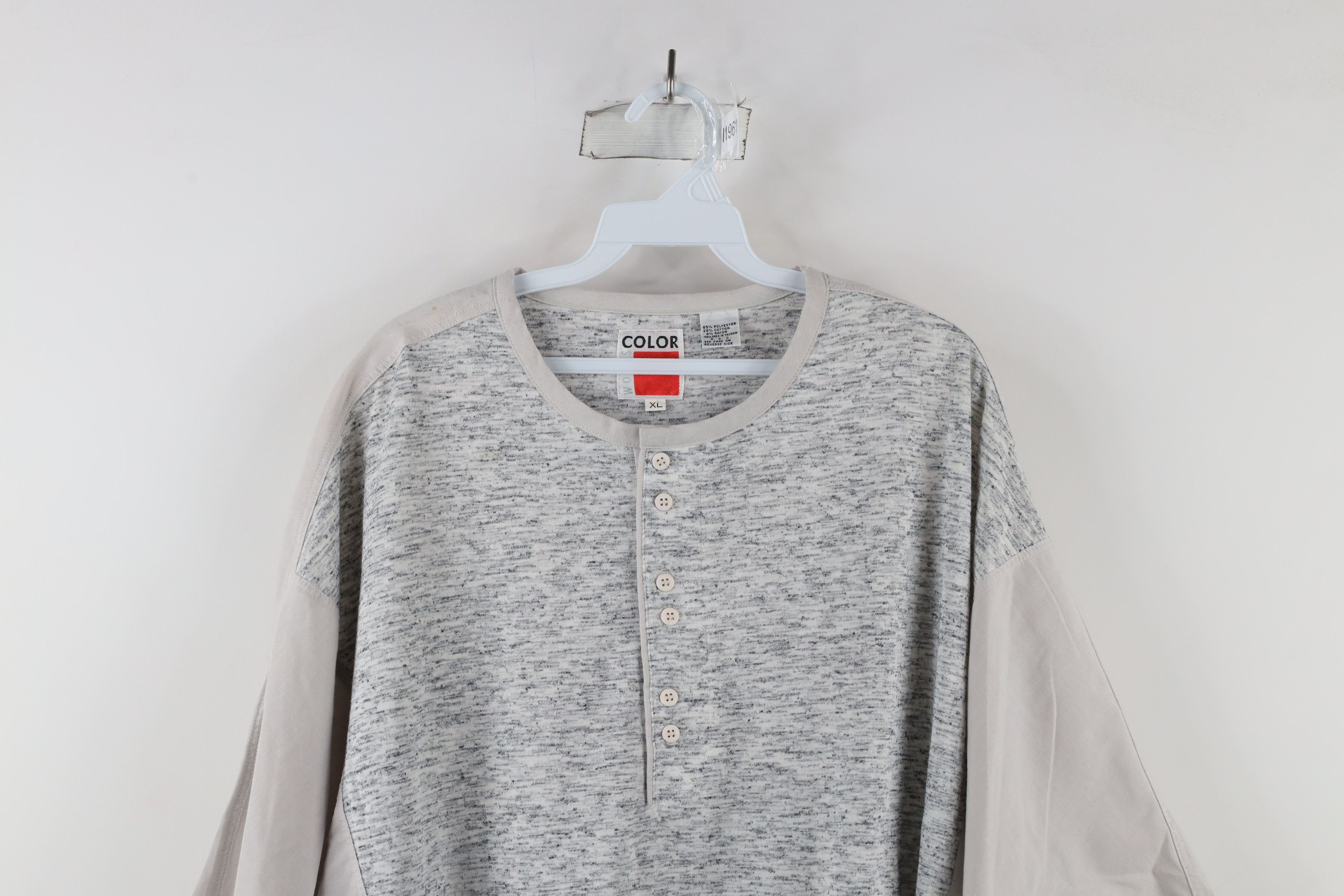 Vintage Vintage 90s Streetwear Knit Pullover Henley T-Shirt Gray Size US XL / EU 56 / 4 - 2 Thumbnail