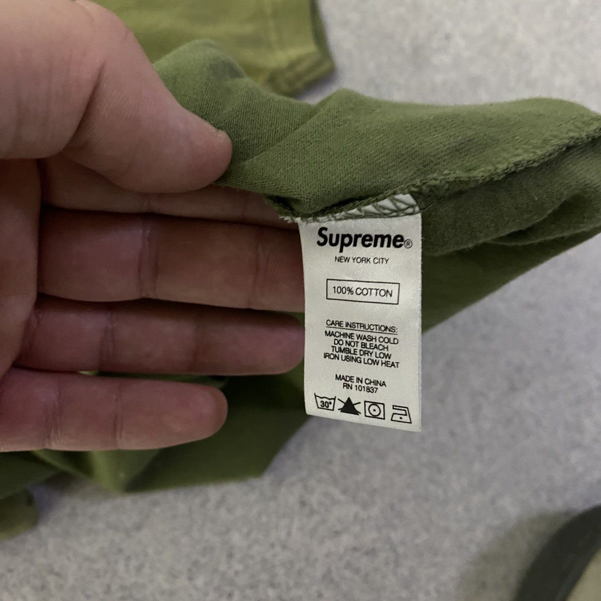 Supreme Supreme T shirt Size L Size US L / EU 52-54 / 3 - 7 Thumbnail