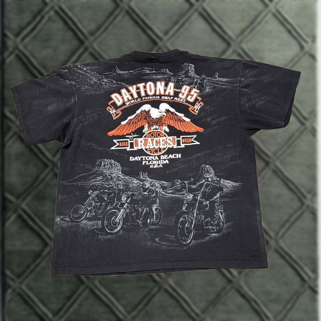 Harley Davidson VINTAGE 1990s 3D Emblem Daytona Bike Week Harley Davidson Sturgis T-Shirt XL Black Crew Neck Short Sleeve USA 90s Motorcycle Biker Classic Casual Mens Size US XL / EU 56 / 4 - 1 Thumbnail