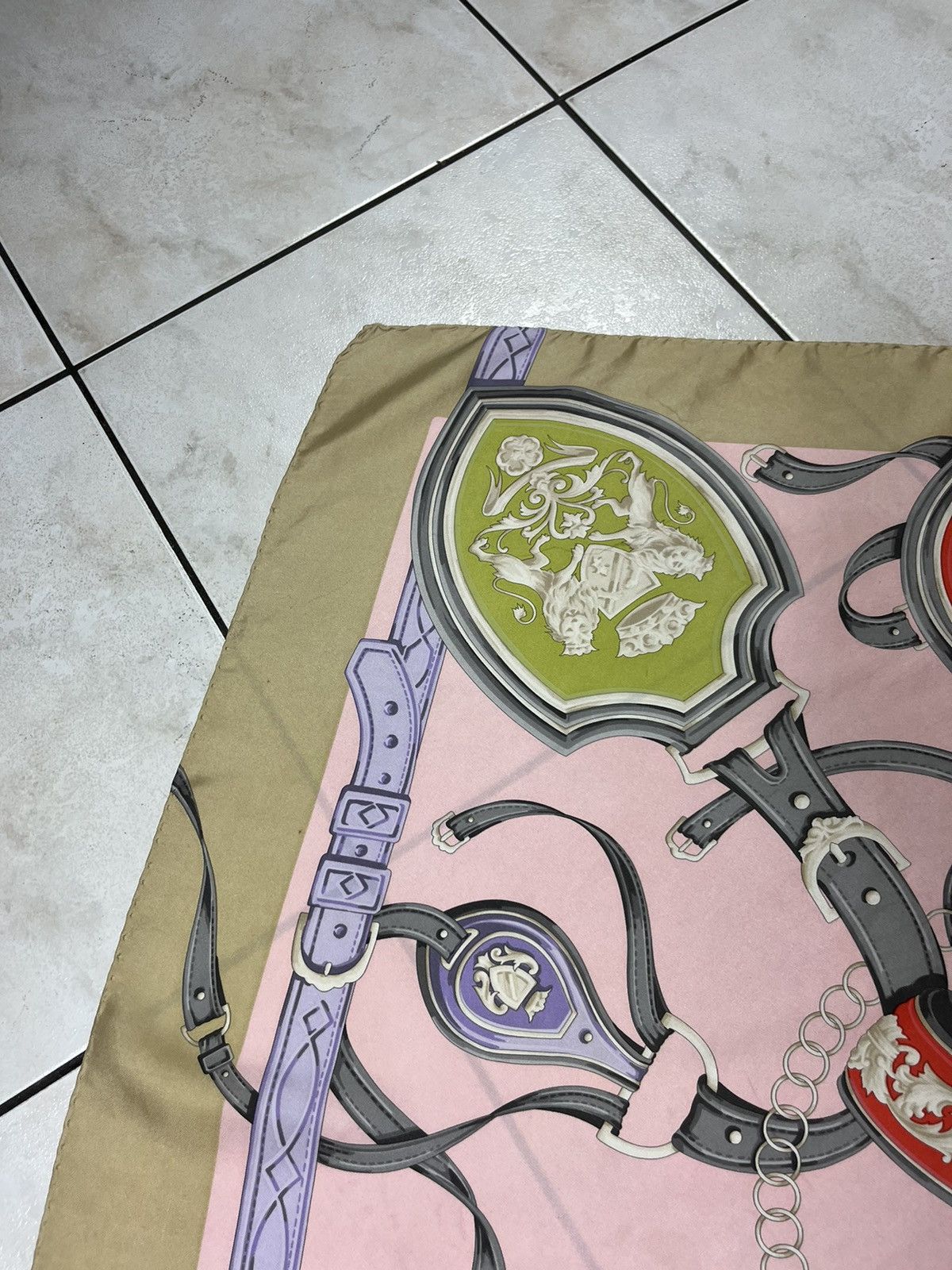 Aigner × Etienne Aigner × Vintage Vintage Aigner silk scarf Italy painted handkerchief Size ONE SIZE - 6 Thumbnail