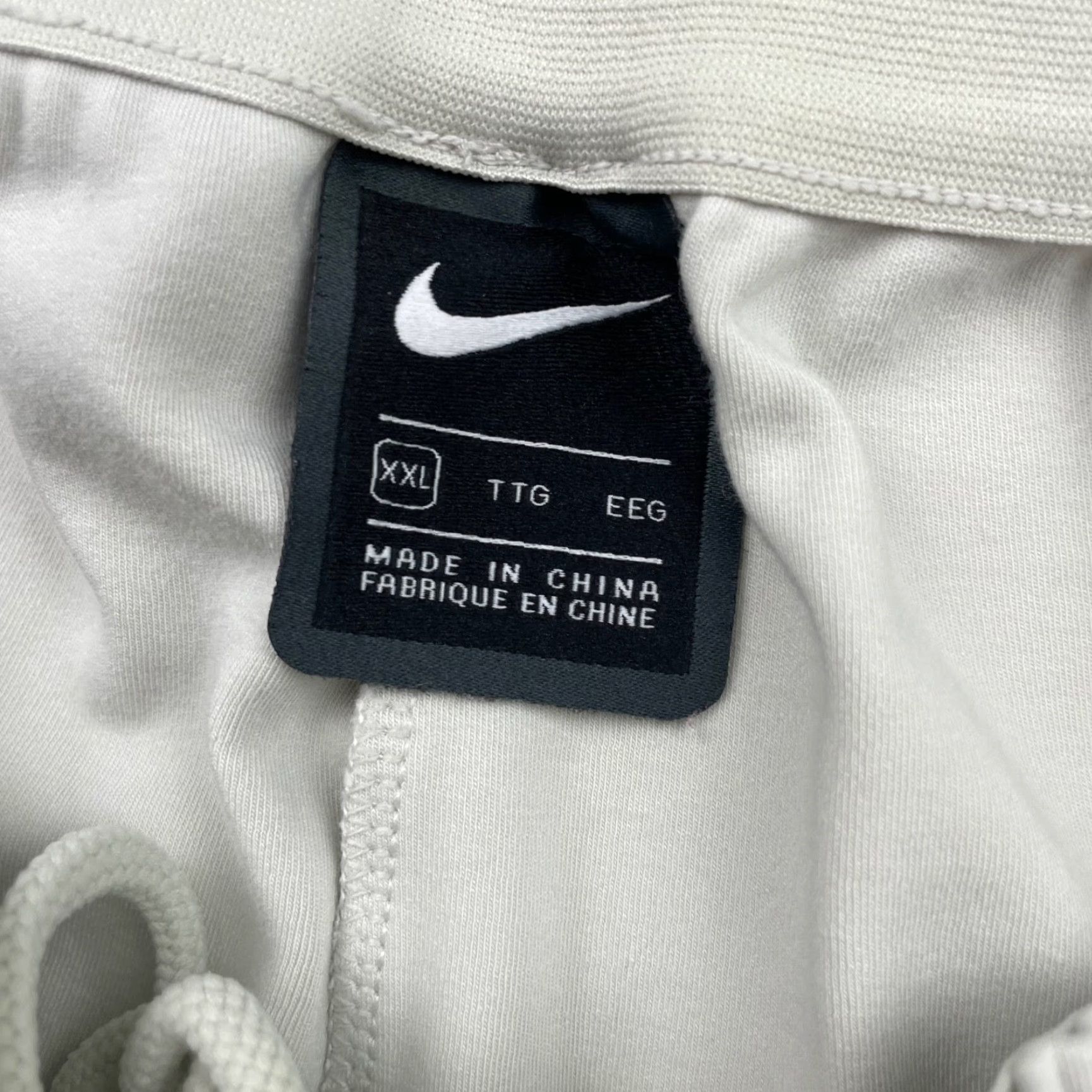 Nike Nike Men's Drawstring Stretch Waist Tech Knit Joggers Beige AR15850-072 2XL Size US 39 - 4 Thumbnail
