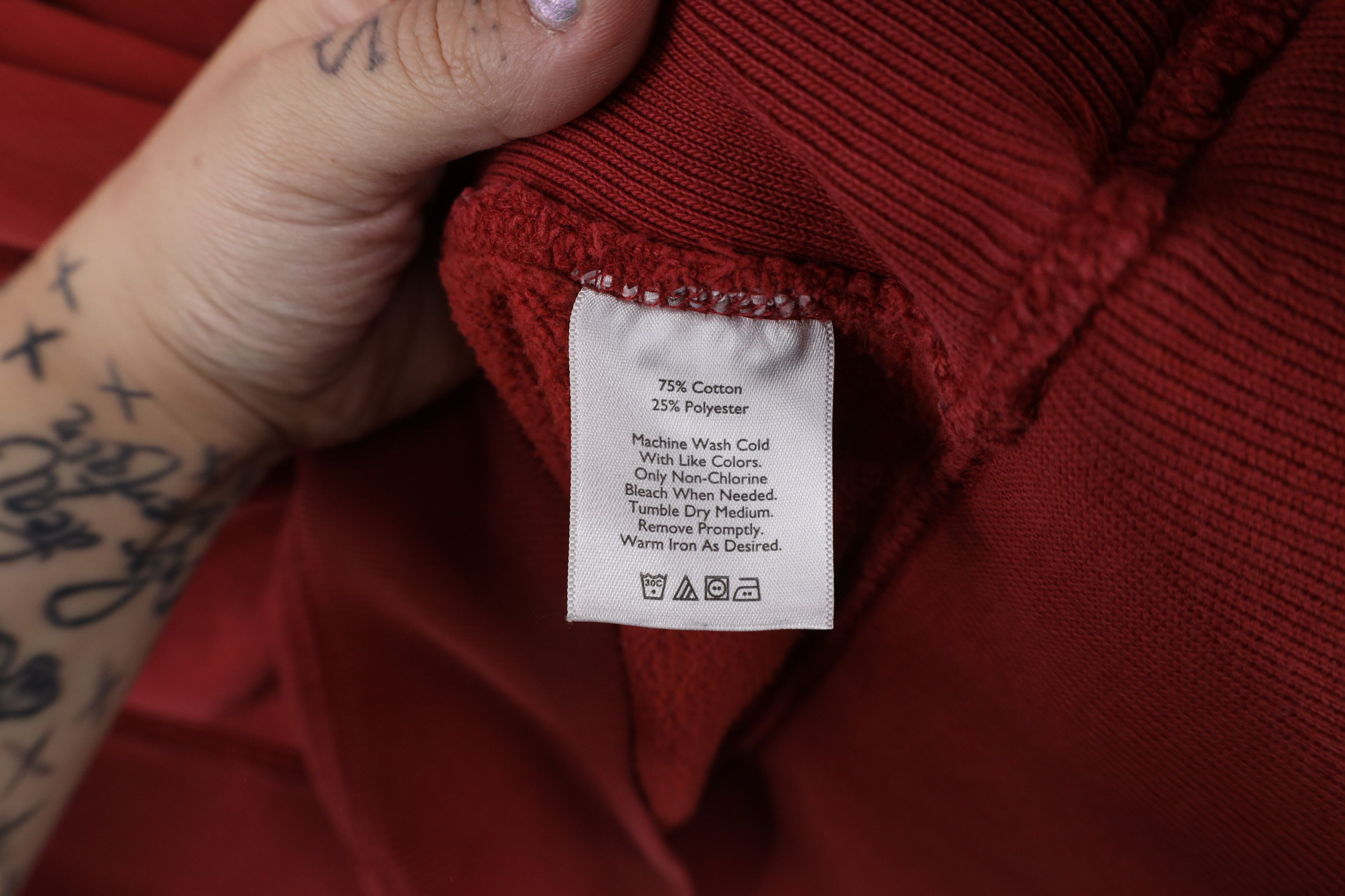 Eddie Bauer × Vintage Vintage Eddie Bauer Spell Out Block Letter Sweatshirt Red Size US L / EU 52-54 / 3 - 8 Thumbnail