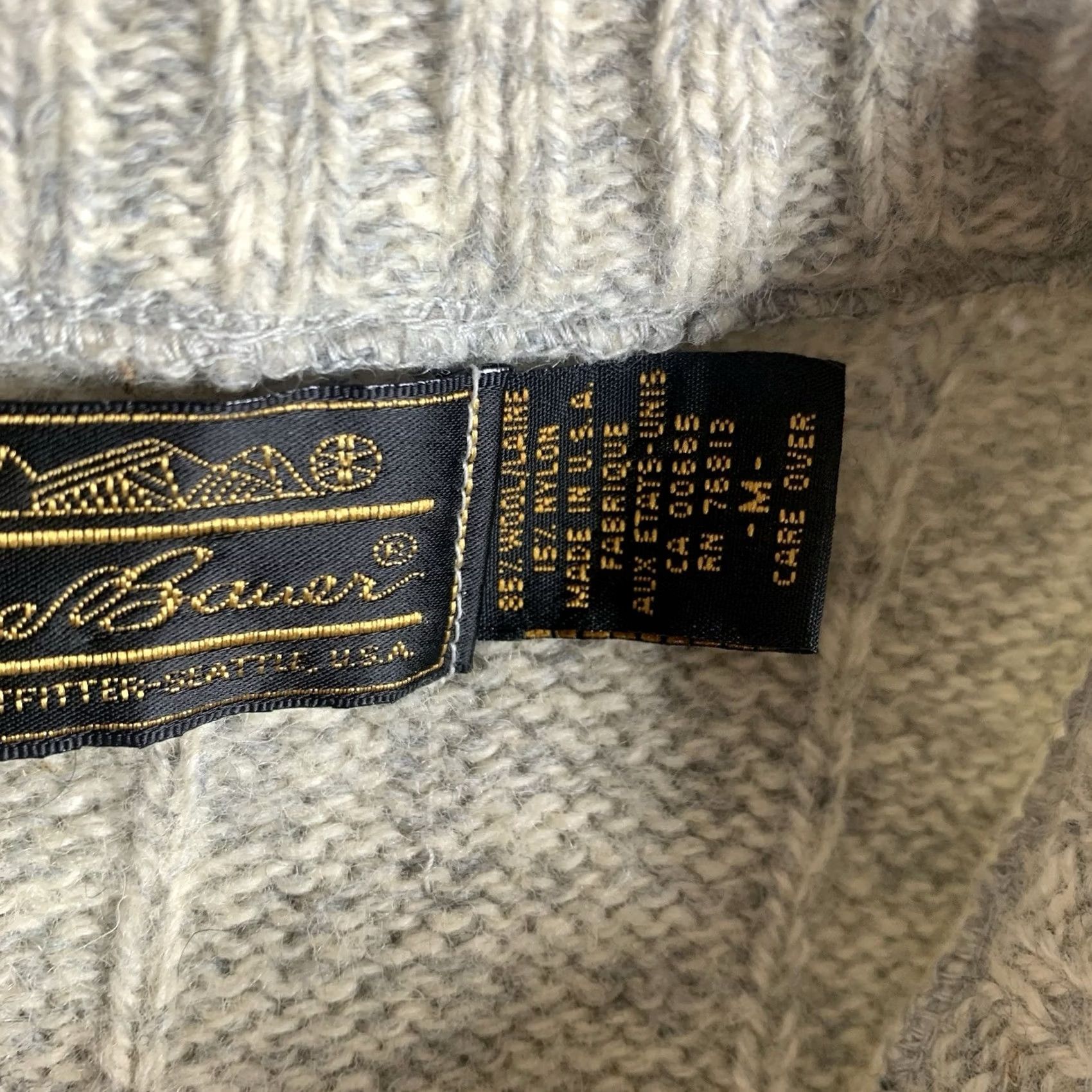 Eddie Bauer VINTAGE Eddie Bauer Knit Sweater Vest Men’s Medium Wool Blend Gray USA 90s Classic Outdoor All Seasons Knit Vest Mens Size US M / EU 48-50 / 2 - 3 Thumbnail