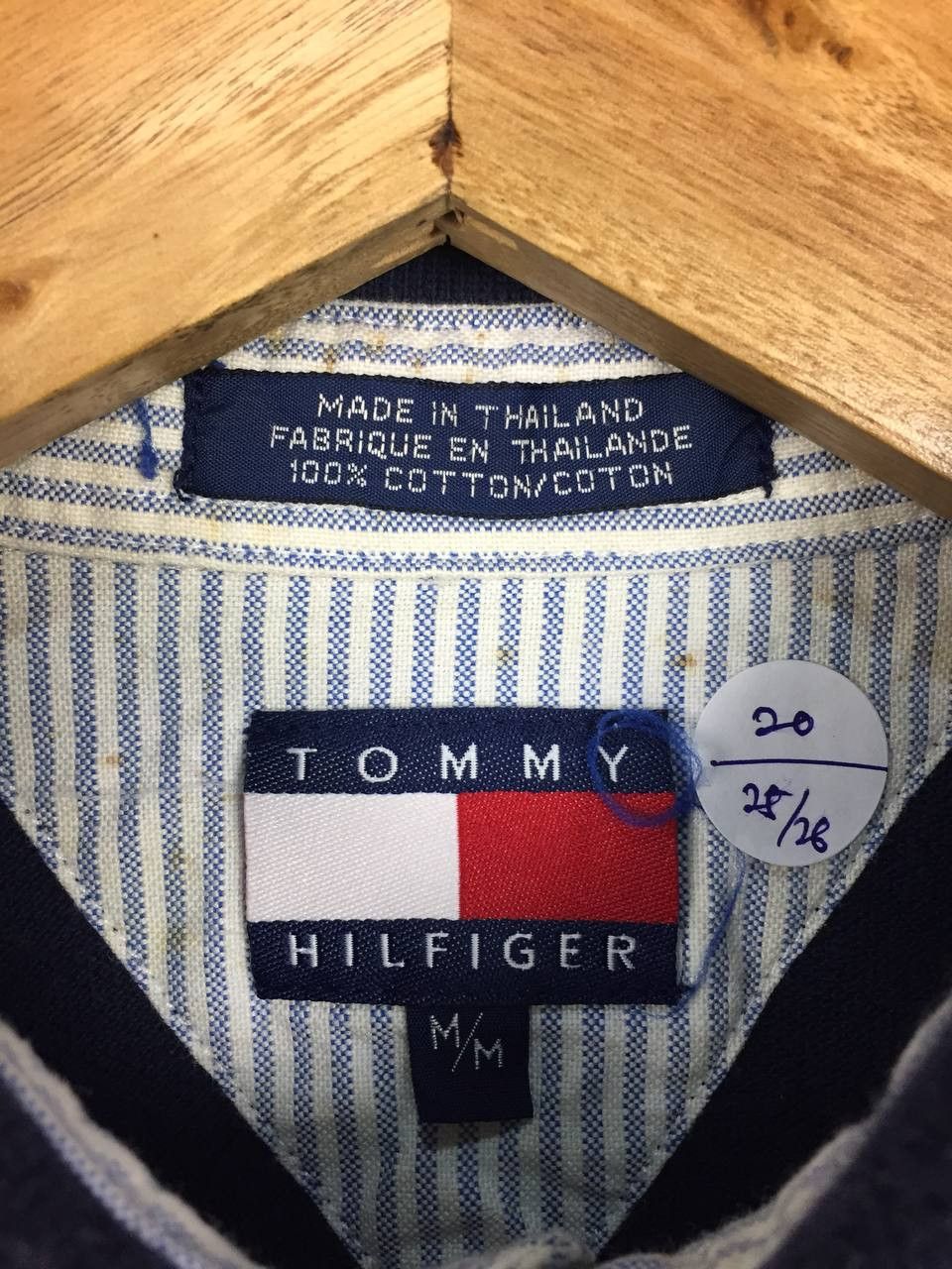 Tommy Hilfiger × Vintage Tommy Hilfiger Small Logo Casual Polo Tee Size US M / EU 48-50 / 2 - 8 Thumbnail