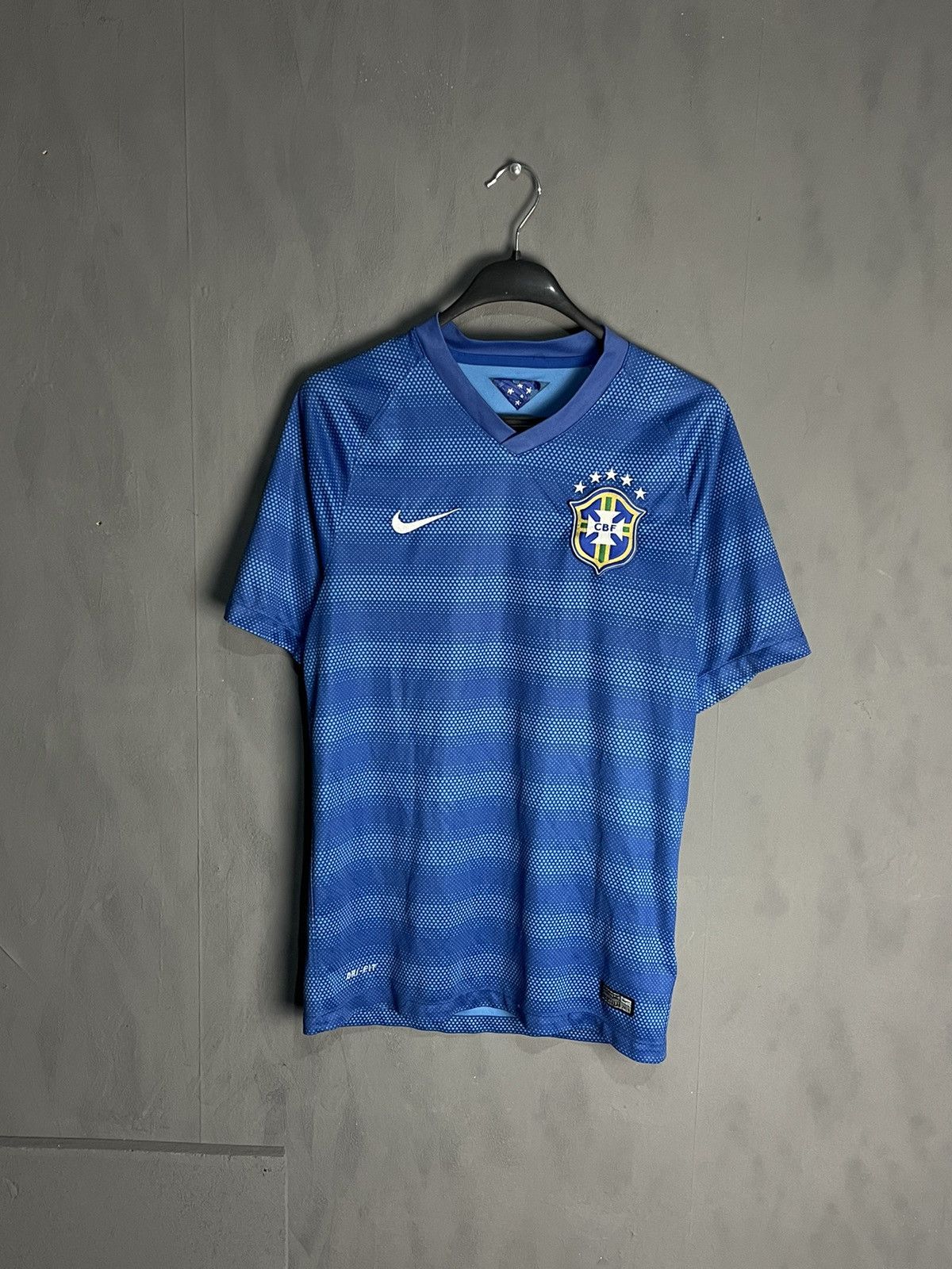 Nike Nike Brazil 2014 soccer jersey Size US S / EU 44-46 / 1 - 1 Thumbnail