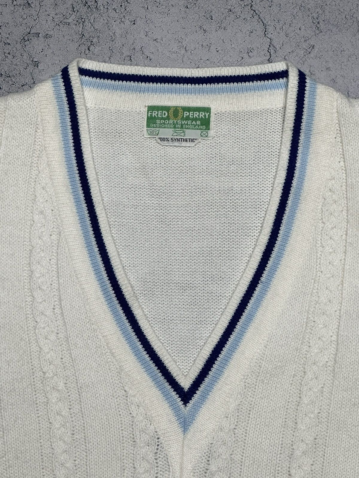 Fred Perry Vintage 80s Freed Perry V-Neck Knit Sweater Size US L / EU 52-54 / 3 - 4 Thumbnail