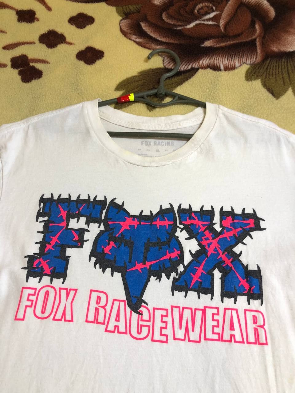 Fox Racing Streetwear T-Shirt White Big Print Fox Racing logo Crazy Y2K Size US L / EU 52-54 / 3 - 13 Thumbnail