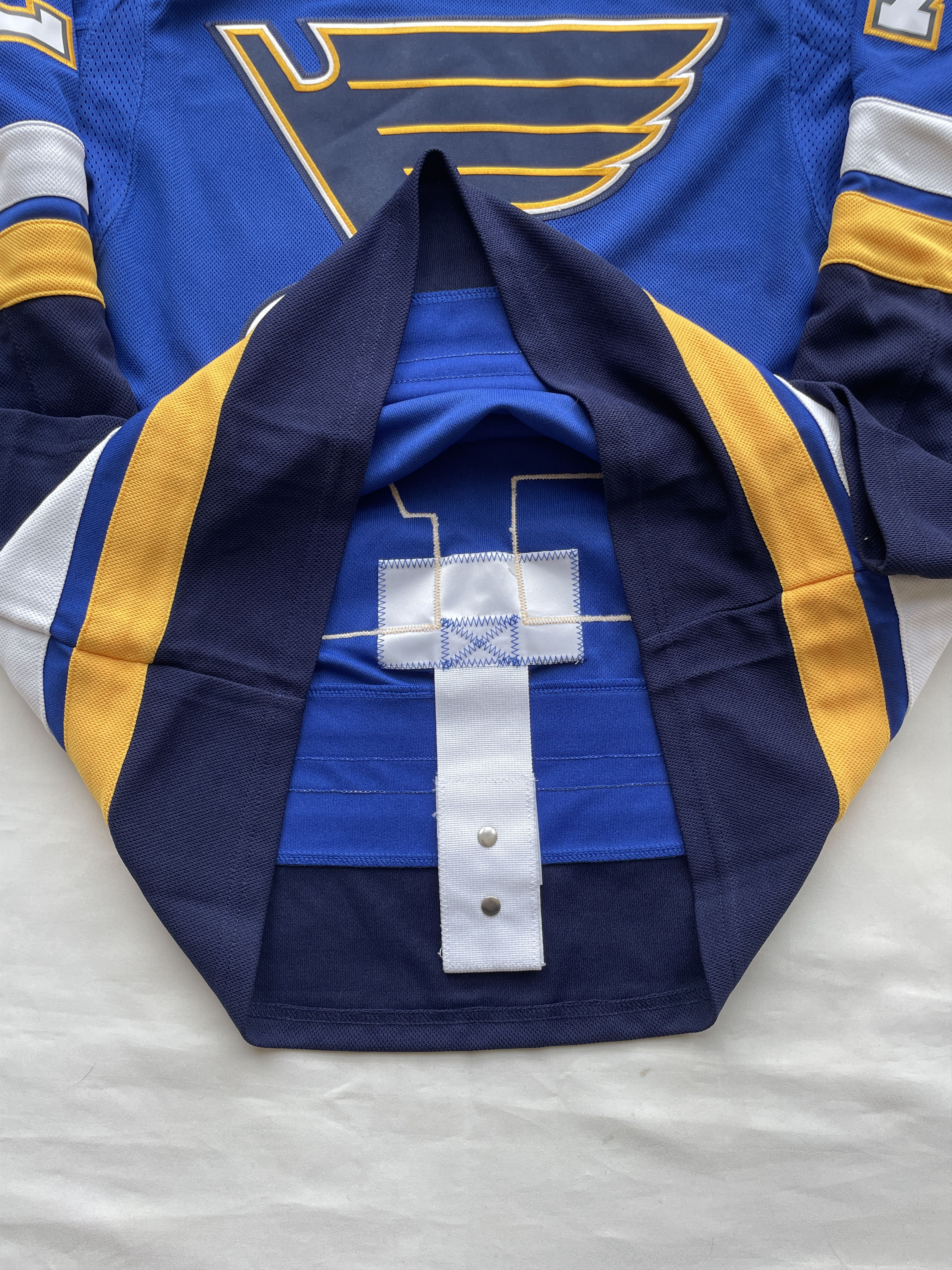 Adidas BNWT St. Louis Blues NHL #27 Pietrangelo Authentic Jersey Size US S / EU 44-46 / 1 - 6 Thumbnail