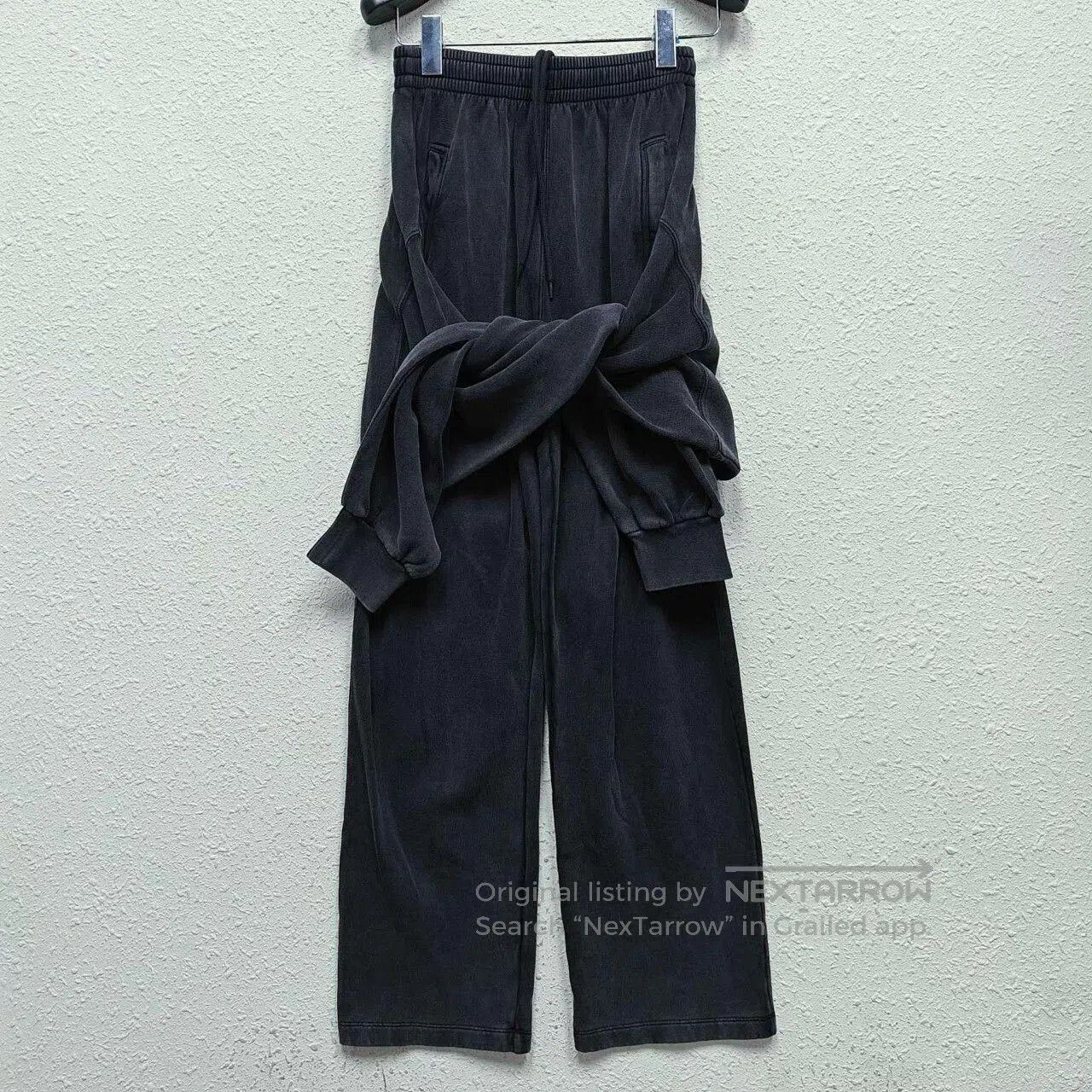 Balenciaga Balenciaga Casual Sweatpants with Hoodie Detail. Size US 26 / EU 42 - 1 Thumbnail