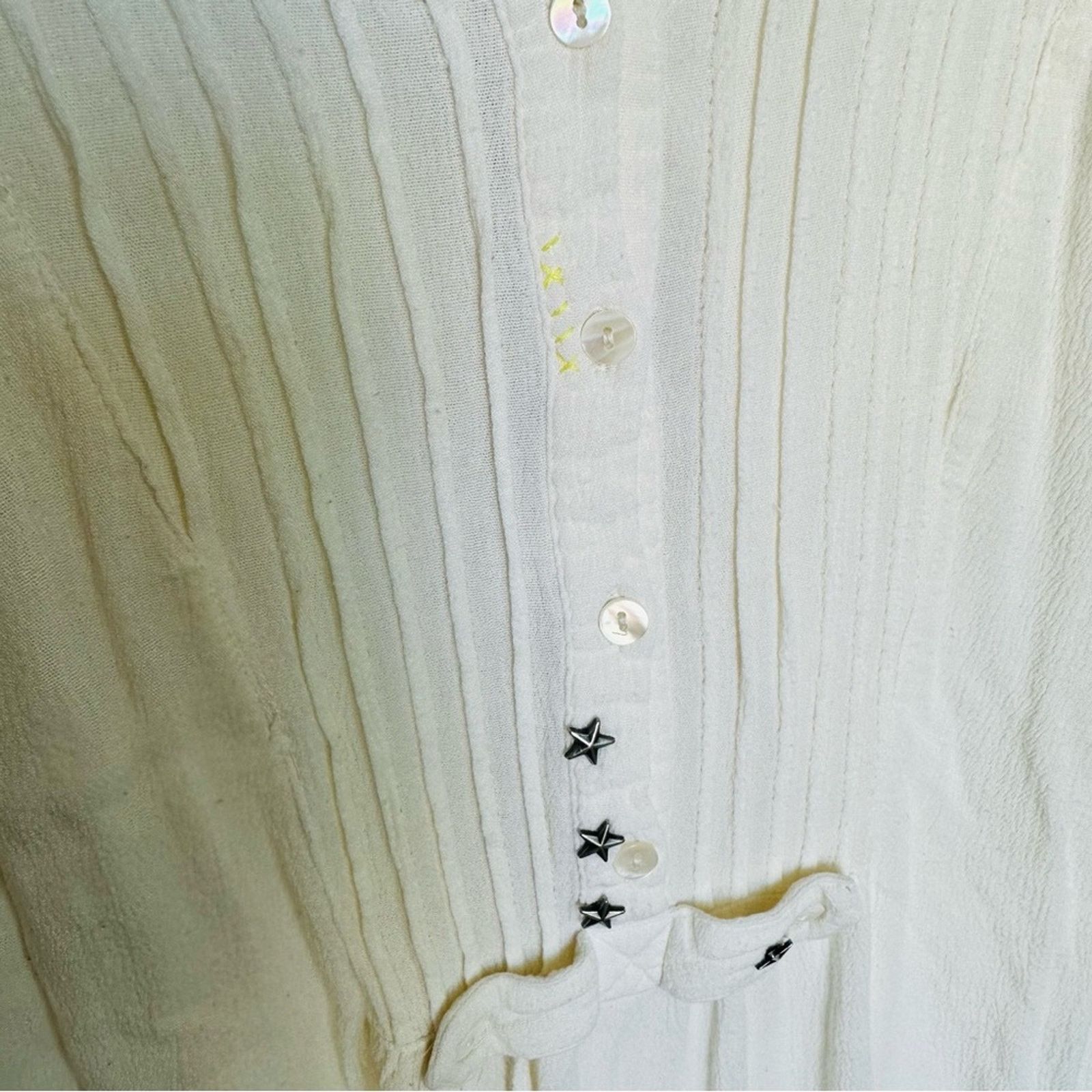 Free People FP FREE PEOPLE White Button Long Raw Hem Blouse Shirt Top Size L / US 10 / IT 46 - 12 Thumbnail