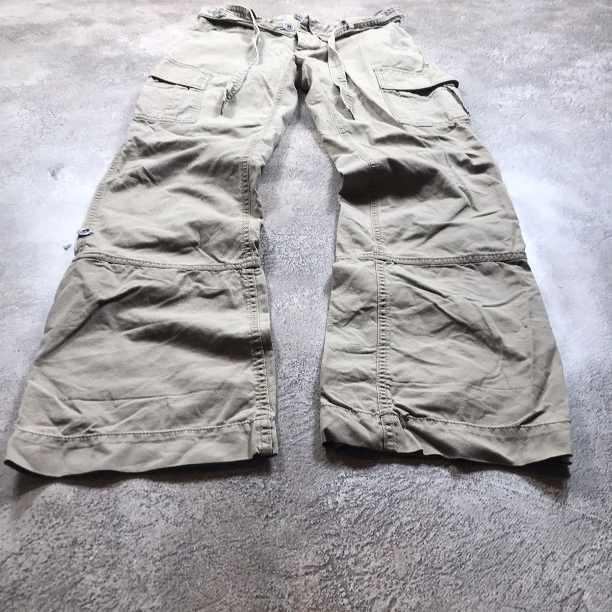 Vintage Y2K Baggy Cargo Pants Distressed Streetwear Logo 32
