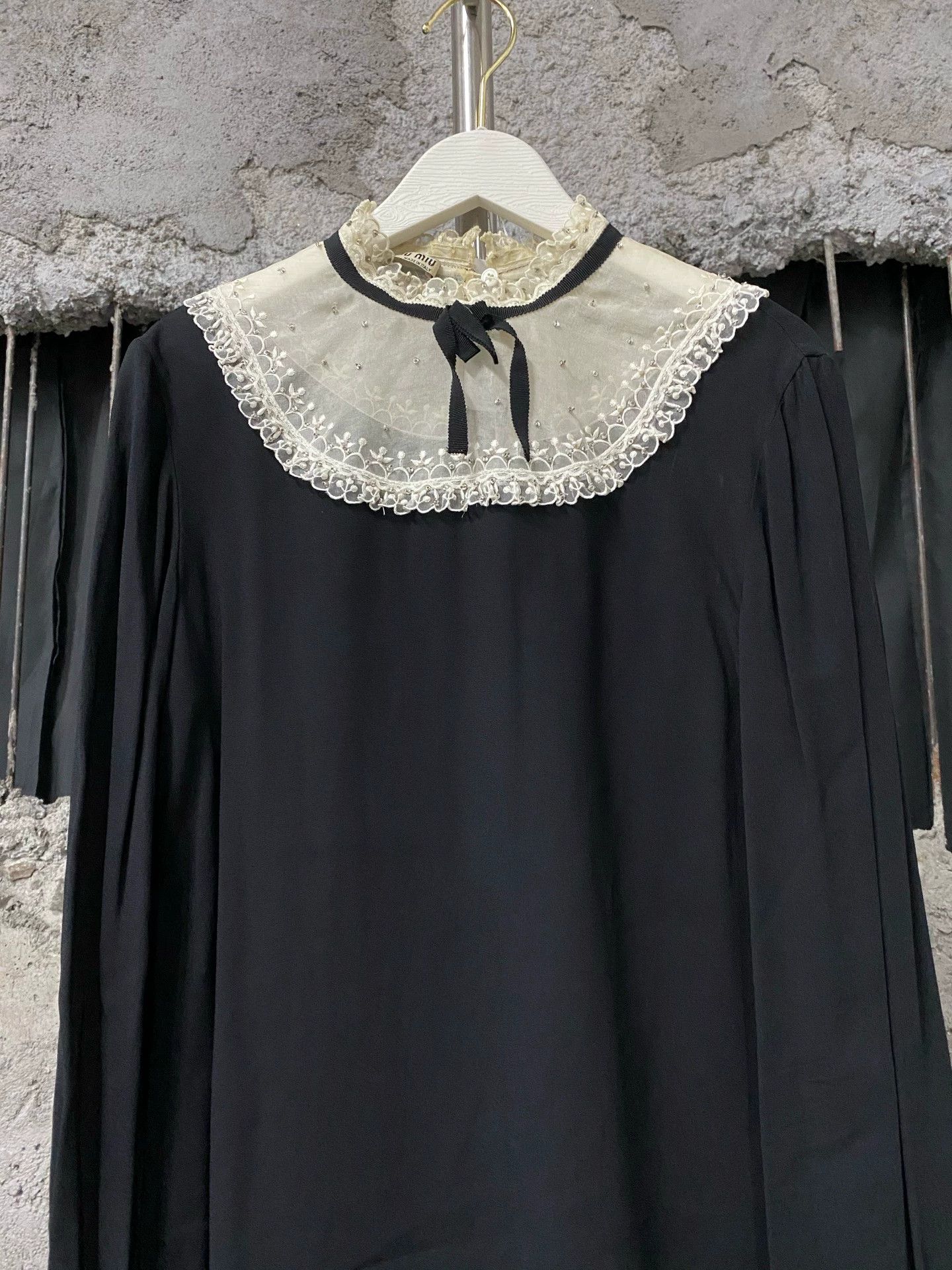 Miu Miu MIU MIU long sleeve top EU 38 Size S / US 4 / IT 40 - 3 Thumbnail