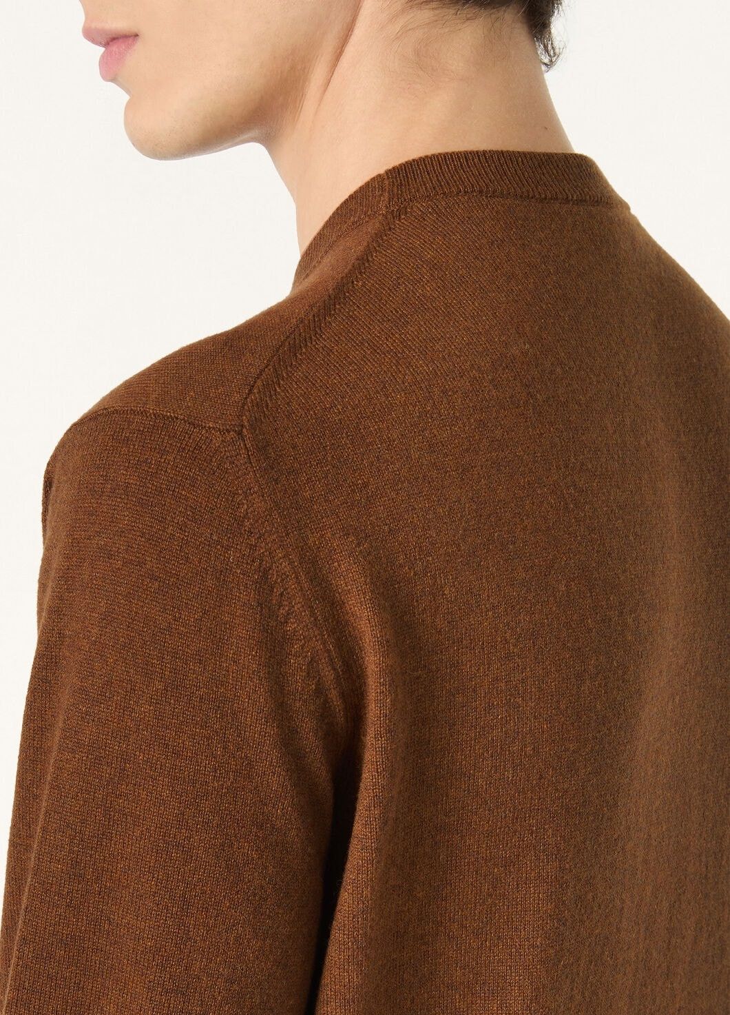 Loro Piana o1w1db10725 FAN1201 Classic Crewneck Sweater in Brown Size US XL / EU 56 / 4 - 3 Thumbnail