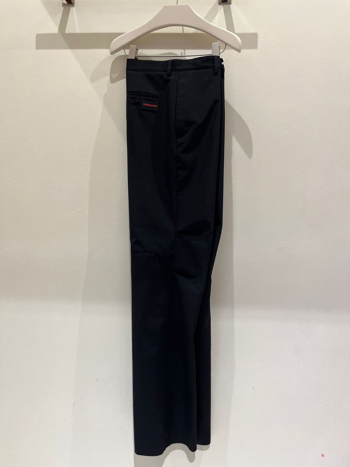 Salvatore Ferragamo o1s1rm1224 Trouser in Black Size US 36 / EU 52 - 1 Preview