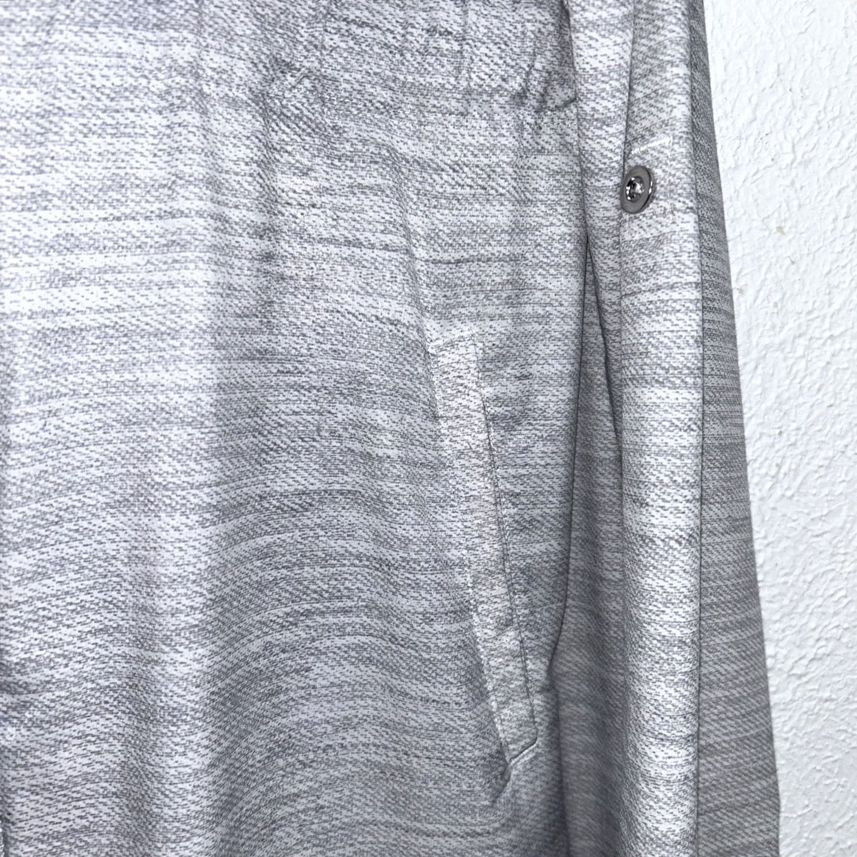 Lululemon Lululemon Vitality Full Zip Hoodie Gray Jacket Women’s Size 8 Size M / US 6-8 / IT 42-44 - 3 Thumbnail