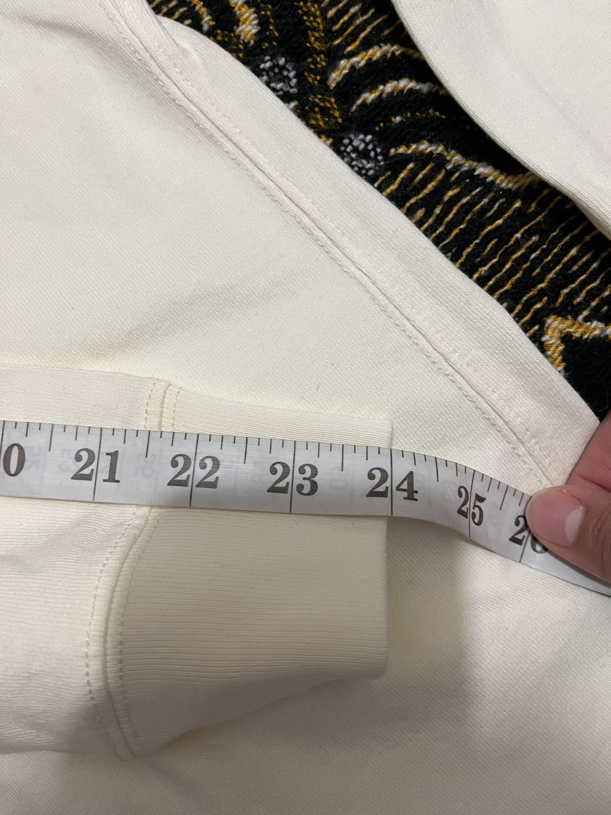 JW Anderson × Uniqlo Jwa x uniqlo cream polo Size US M / EU 48-50 / 2 - 6 Thumbnail