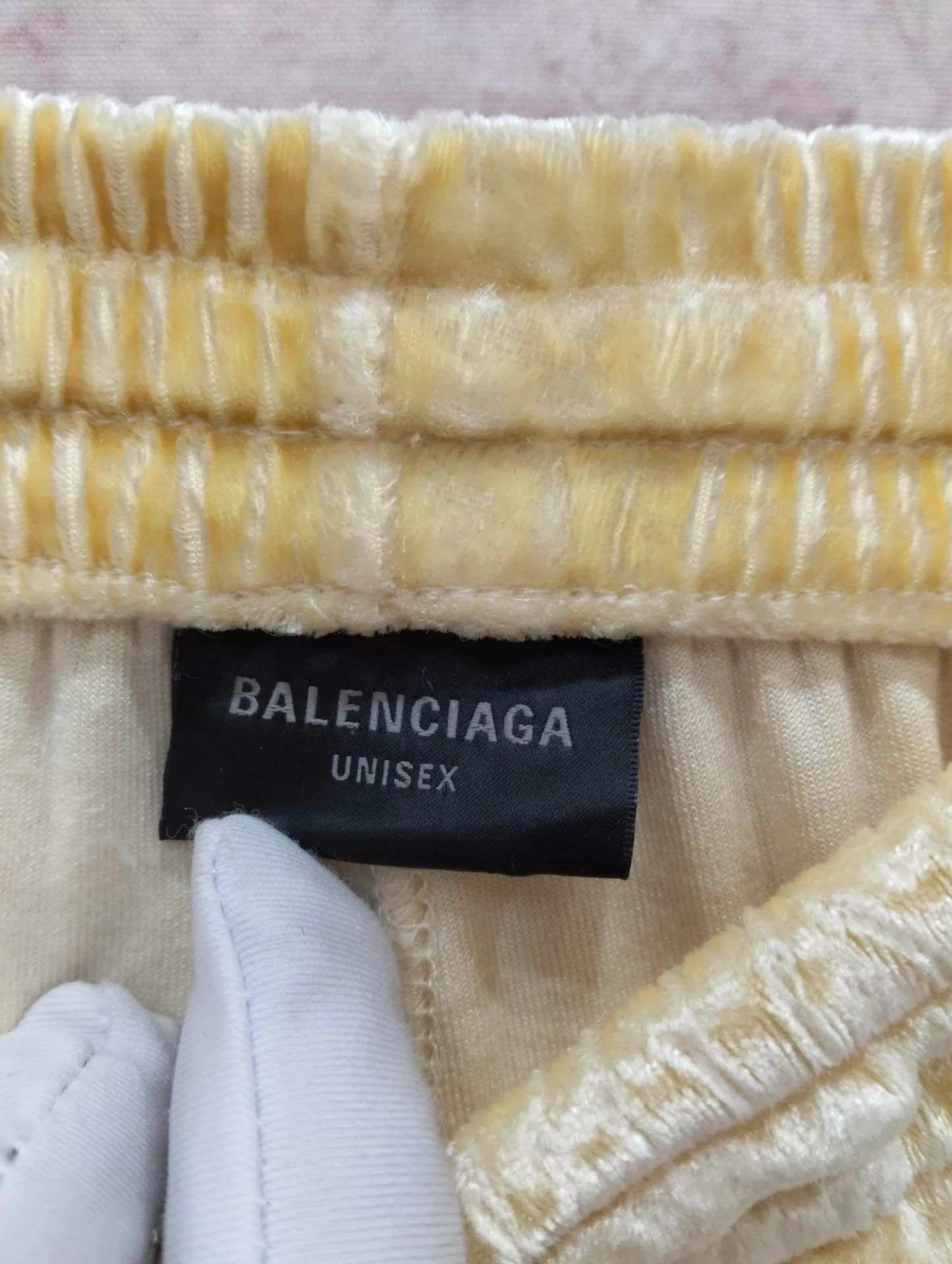 Balenciaga Balenciaga Women's Yellow Velvet Wide-Leg Pants XS Size 25" / US 0 / IT 36 - 3 Thumbnail