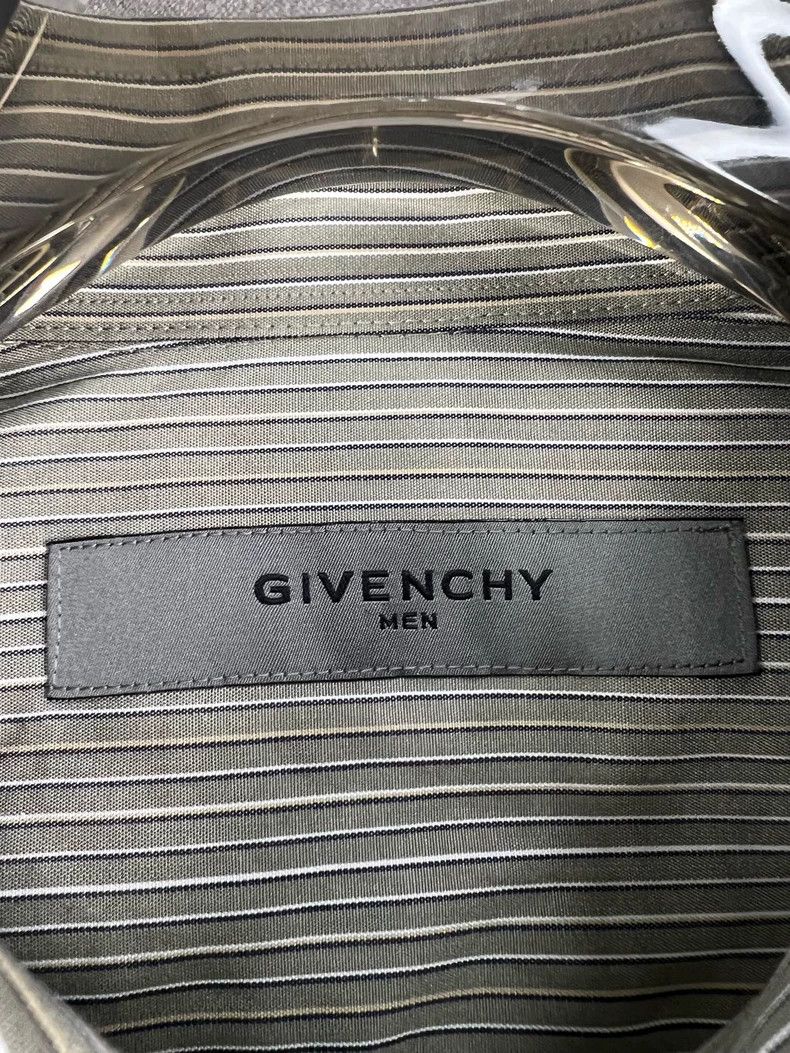 Givenchy Givenchy Embroidered Logo Short Sleeve Size US M / EU 48-50 / 2 - 3 Thumbnail