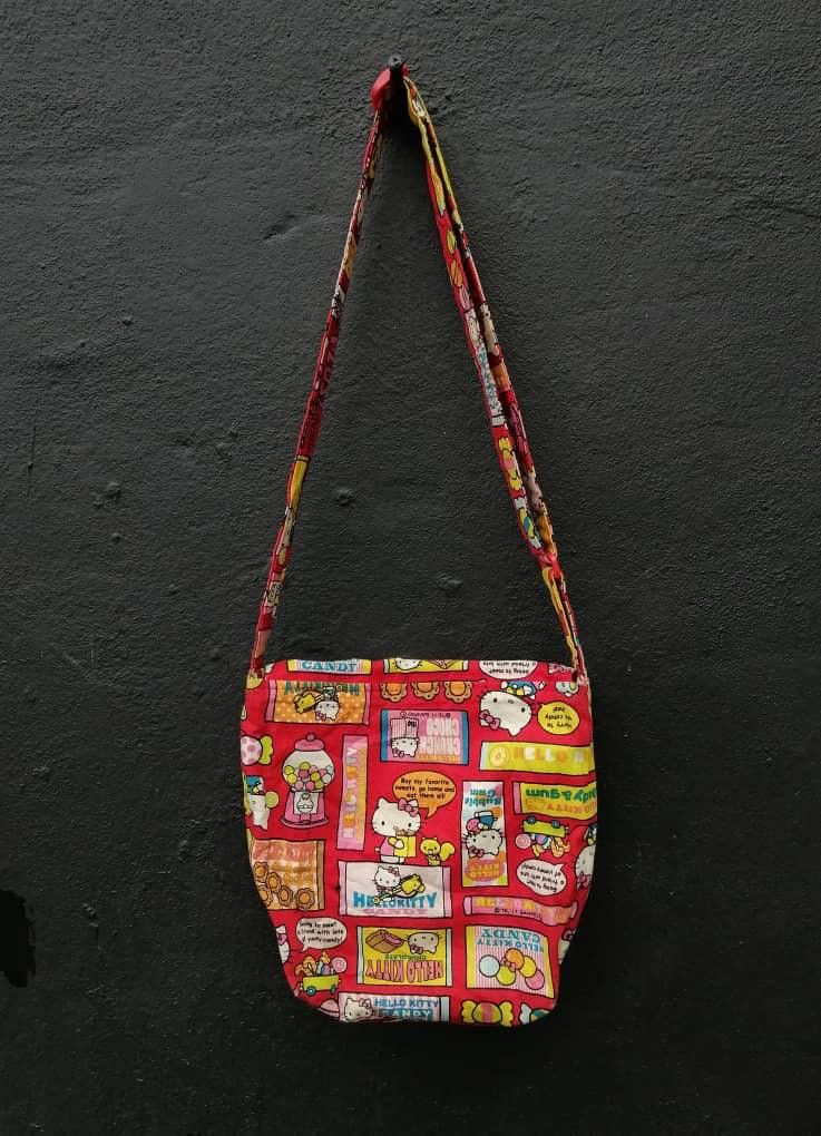 Anime × Japanese Brand Hello Kitty Sanrio Japan Sling Bag Size ONE SIZE - 2 Thumbnail