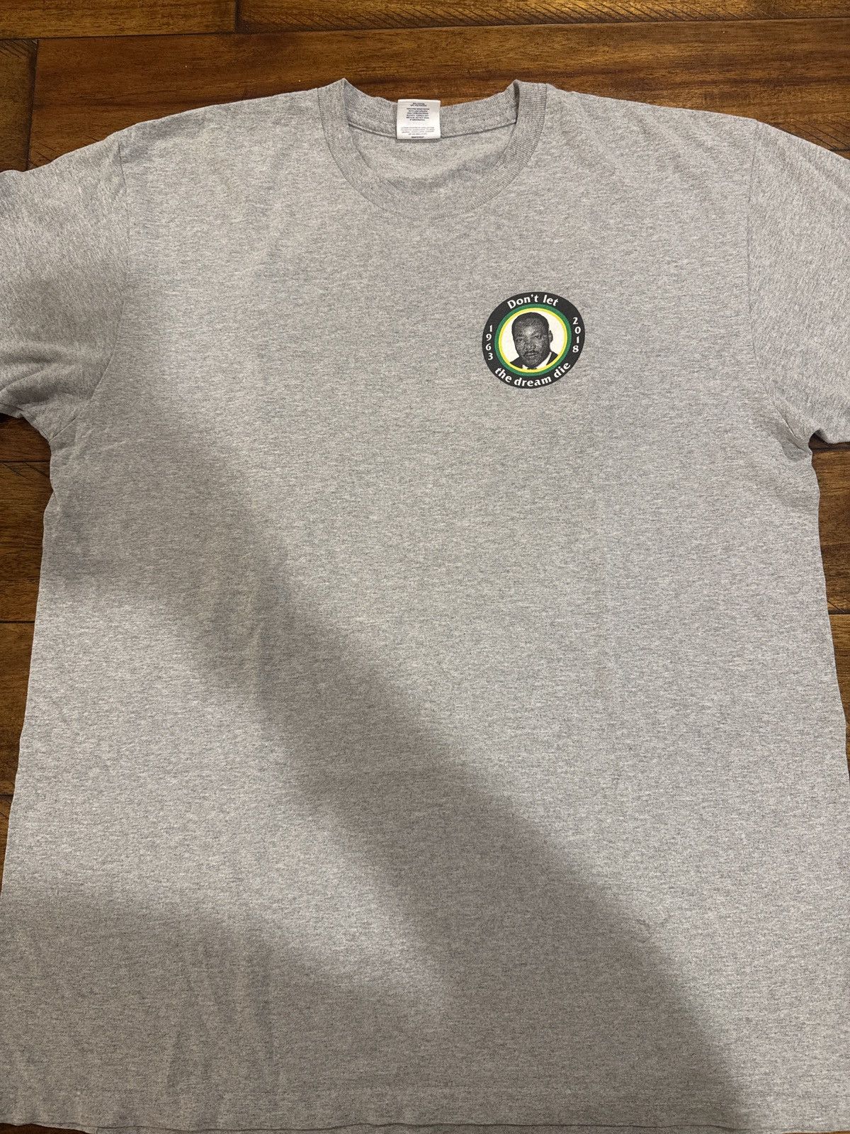 Supreme Supreme MLK Don’t let the dream die Tee Grey Large Used SS18 Size US L / EU 52-54 / 3 - 1 Thumbnail