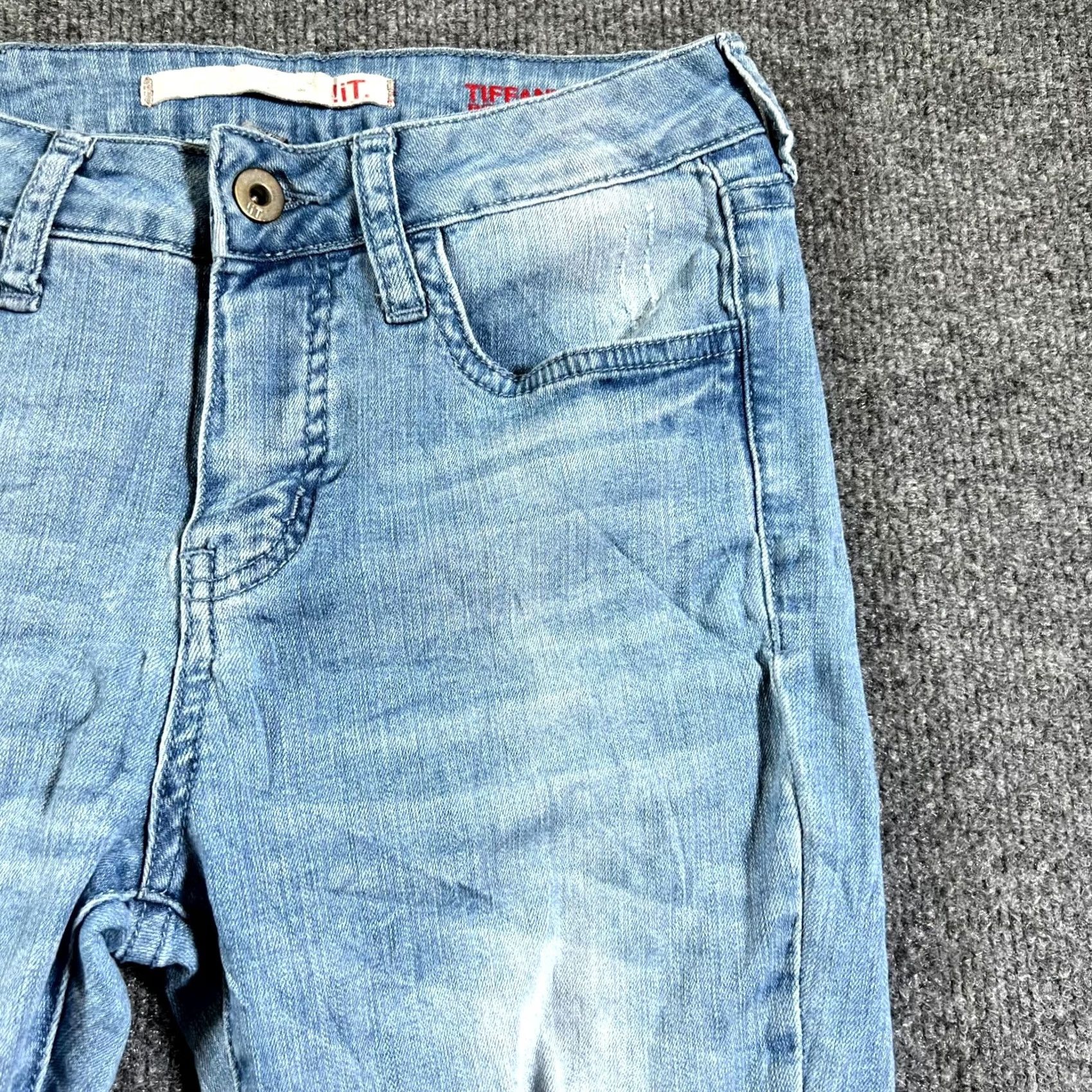 Vintage !It Tiffany Jeans Women's 4 Blue Light Wash Ankle Distressed 5-Pocket Regular 90s Retro Modern Classic Denim Shoe? Size 27" / US 4 / IT 40 - 2 Thumbnail