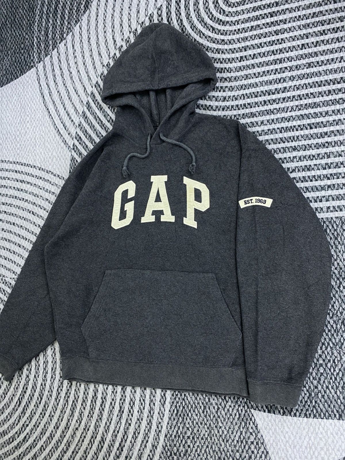 Gap Vintage Gap Big Spellout Longsleeve Sweatshirt Hoodie Size US L / EU 52-54 / 3 - 4 Thumbnail