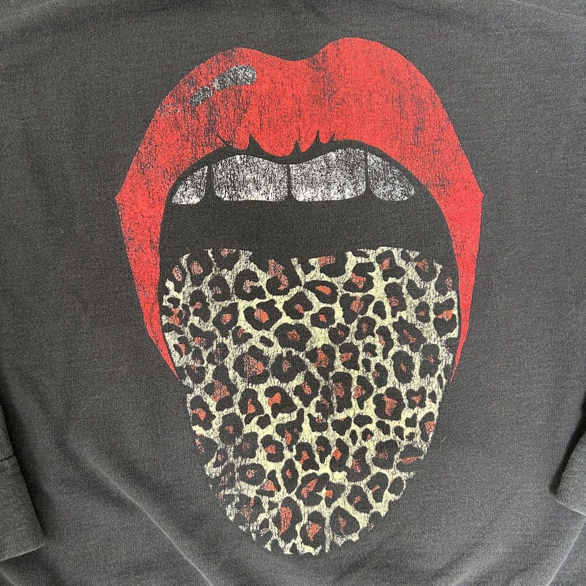 Vintage Prince Peter Collection leopard tongue crewneck sweatshirt. Size S / US 4 / IT 40 - 2 Thumbnail
