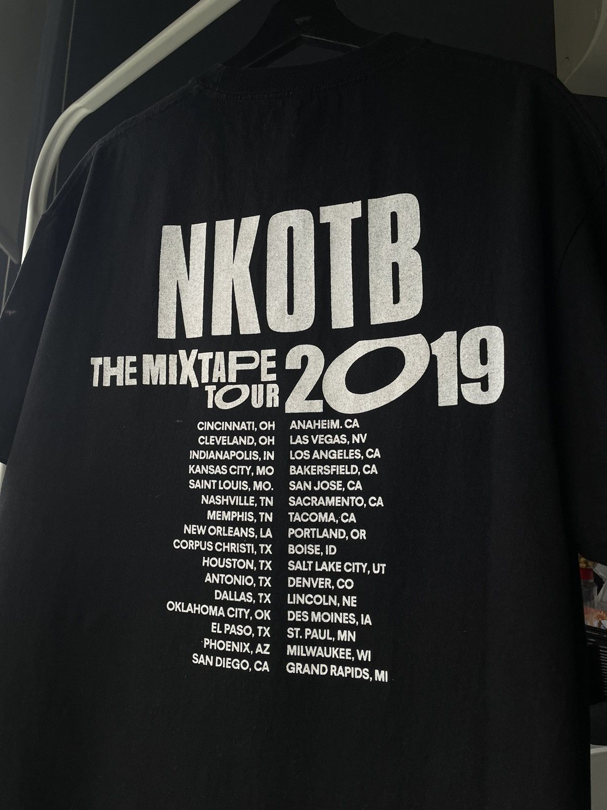 Band Tees 2019 New Kids On The Block (NKOTB) Tour Shirt Size US L / EU 52-54 / 3 - 3 Thumbnail